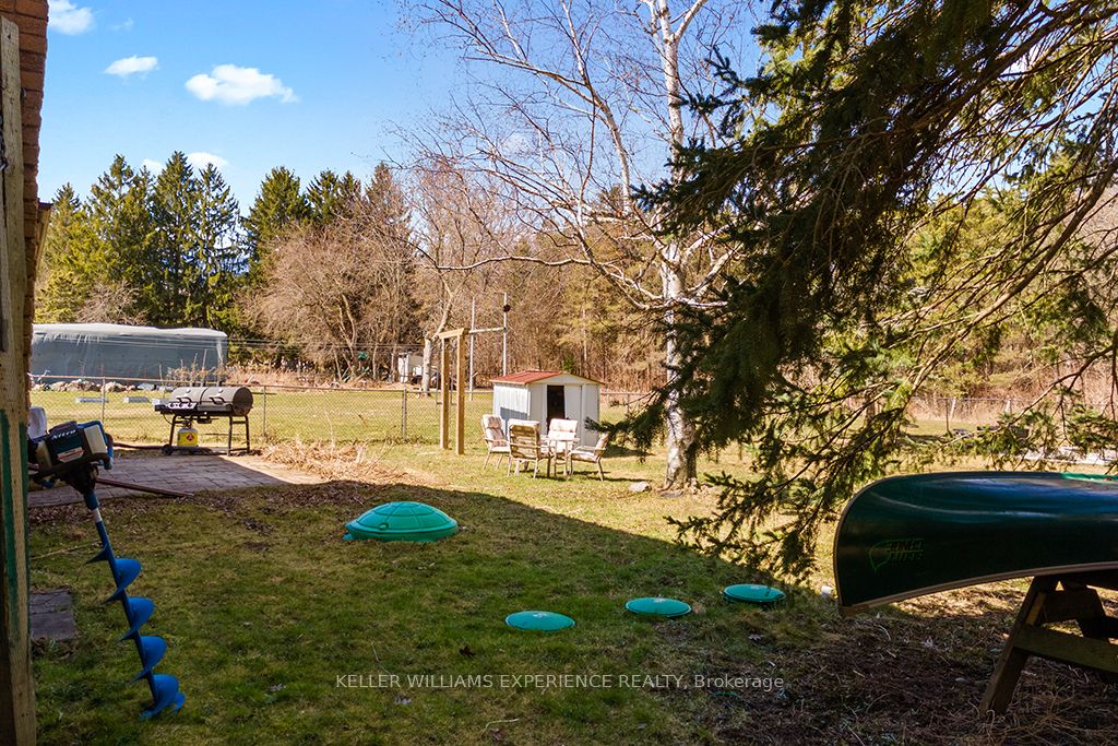 2144 Killarney Beach Road