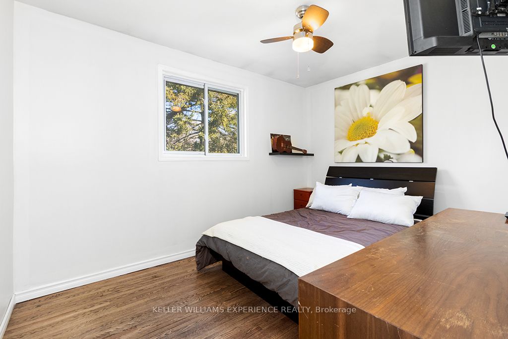 2144 Killarney Beach Road