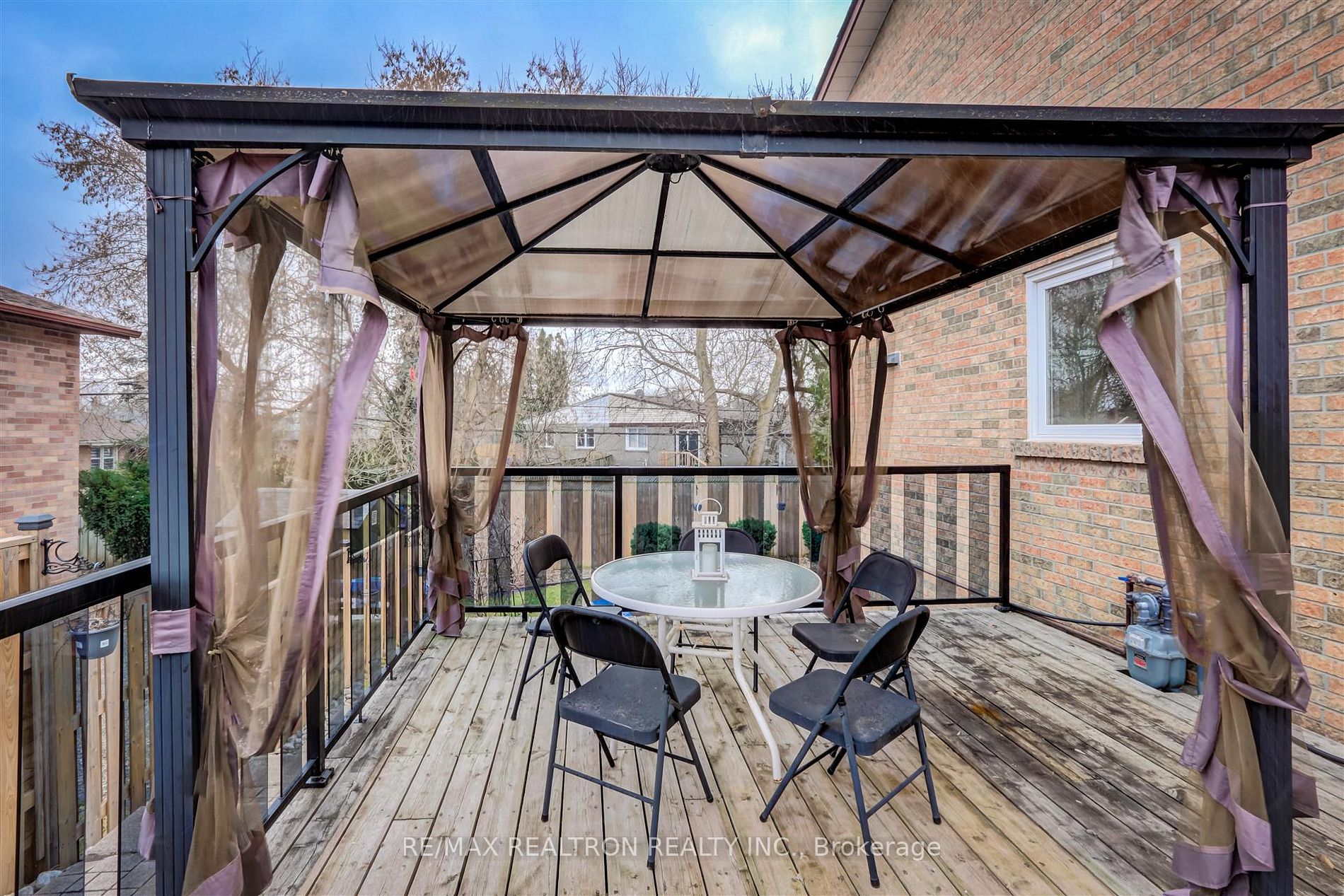 64 Cardinal Cres