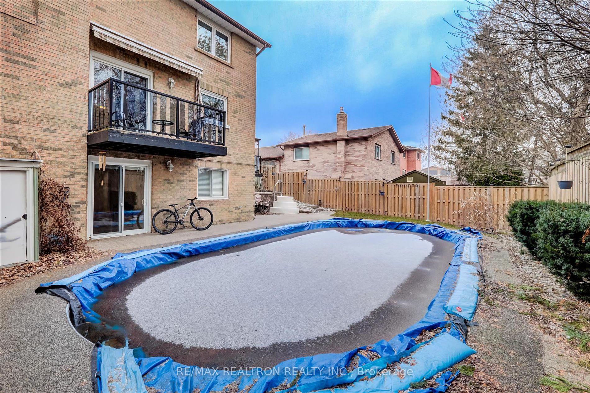 64 Cardinal Cres