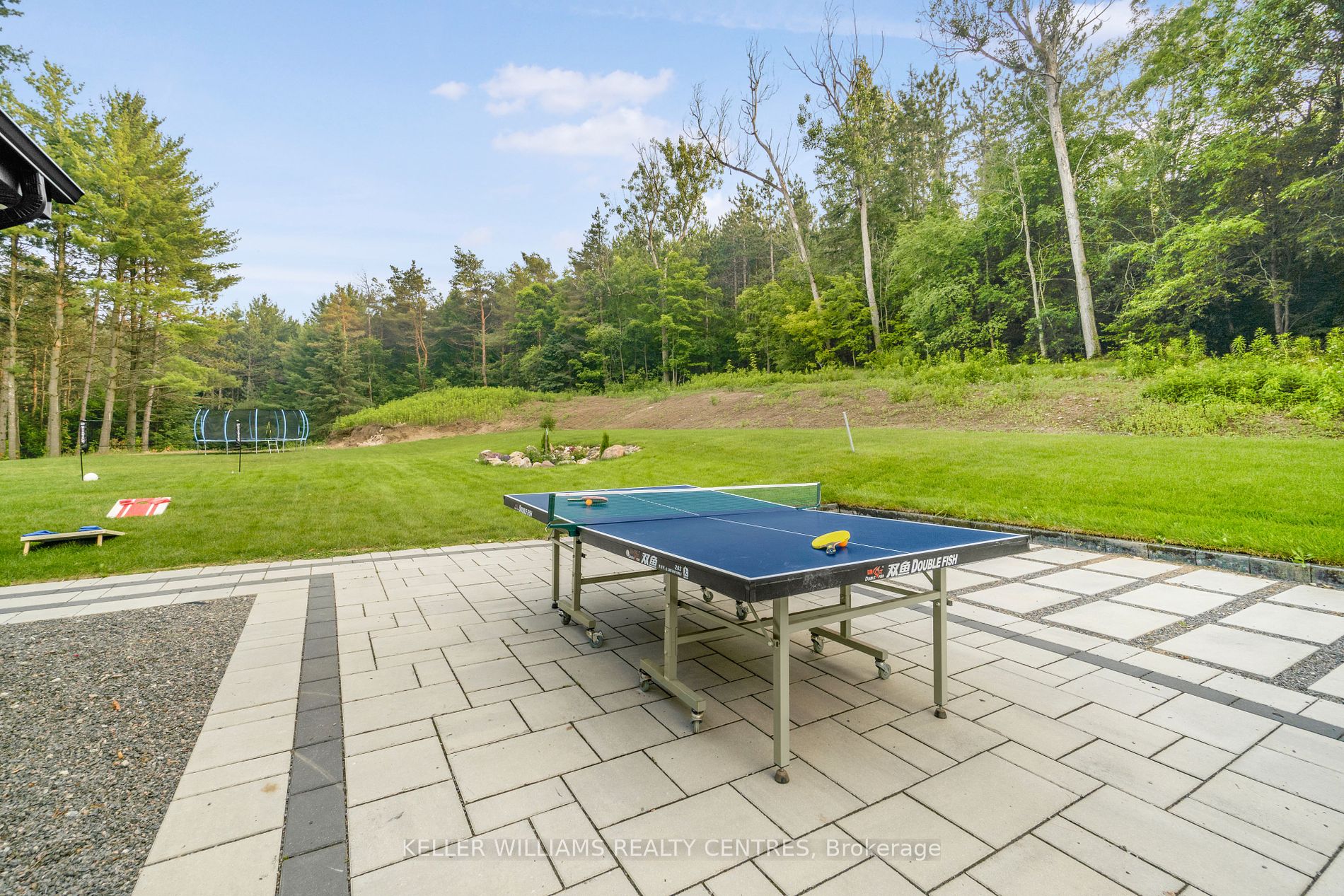 3433 Mount Albert Road
