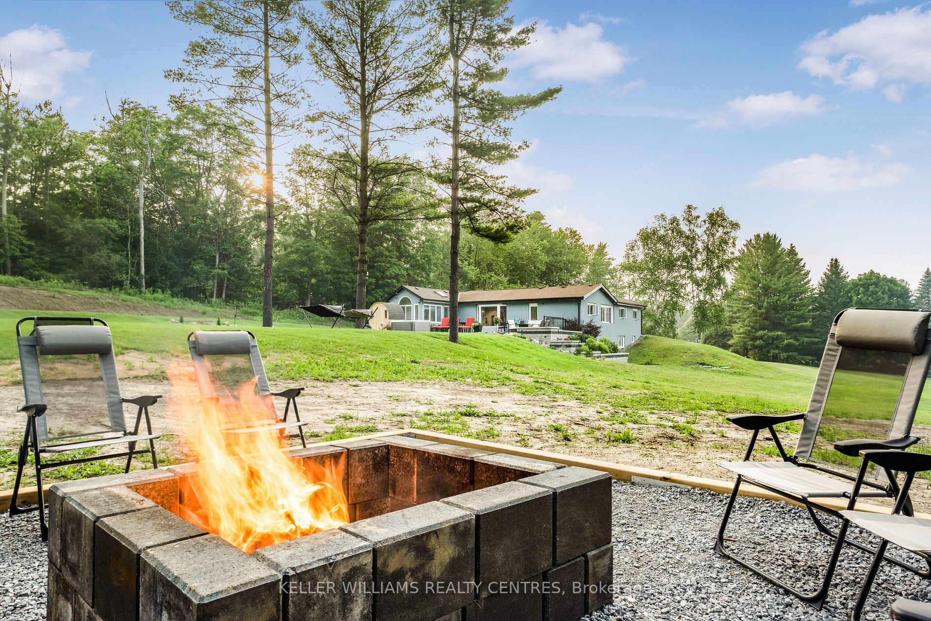 3433 Mount Albert Road