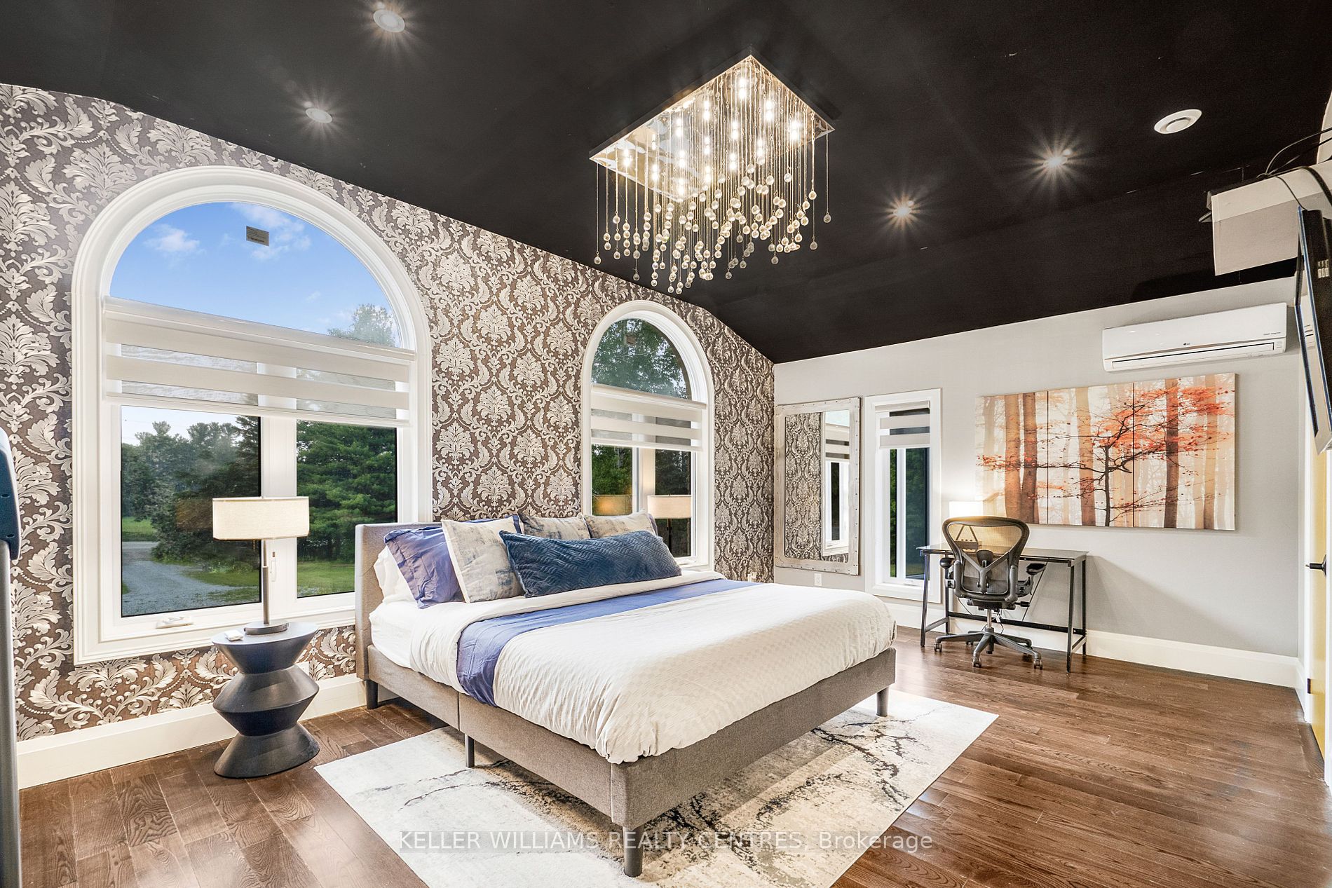 3433 Mount Albert Road