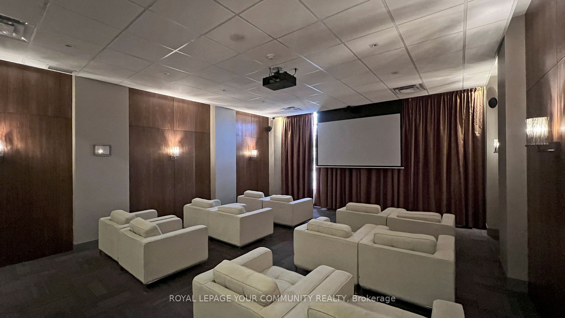 39 Galleria Pkwy, #Uph2