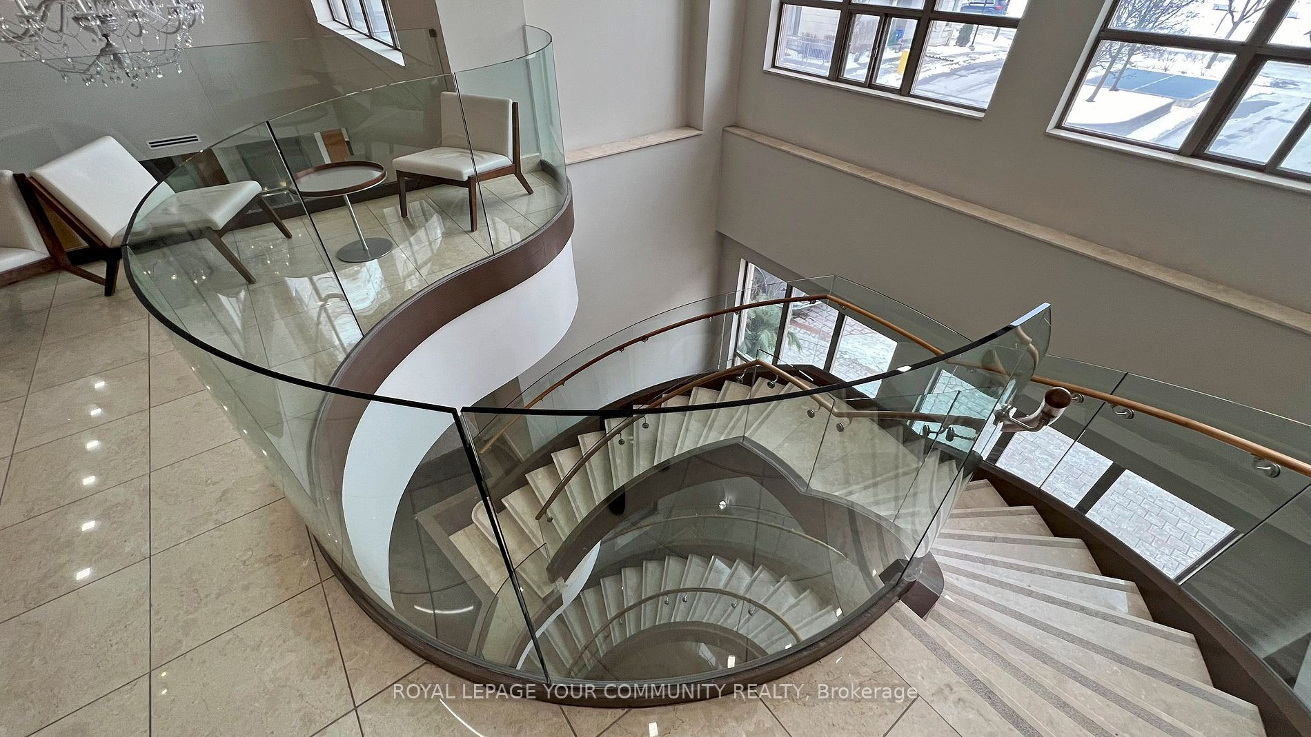 39 Galleria Pkwy, #Uph2