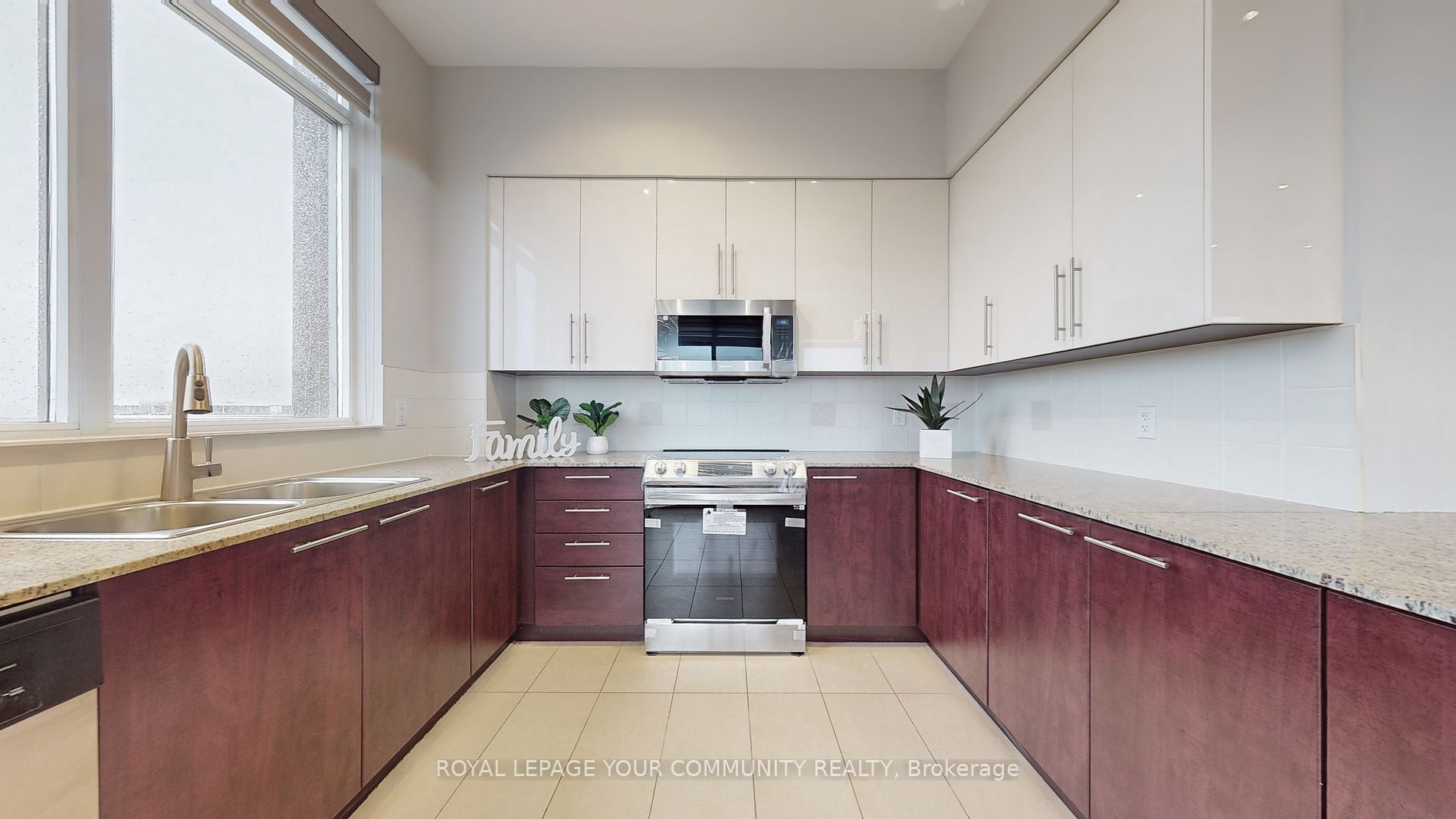 39 Galleria Pkwy, #Uph2