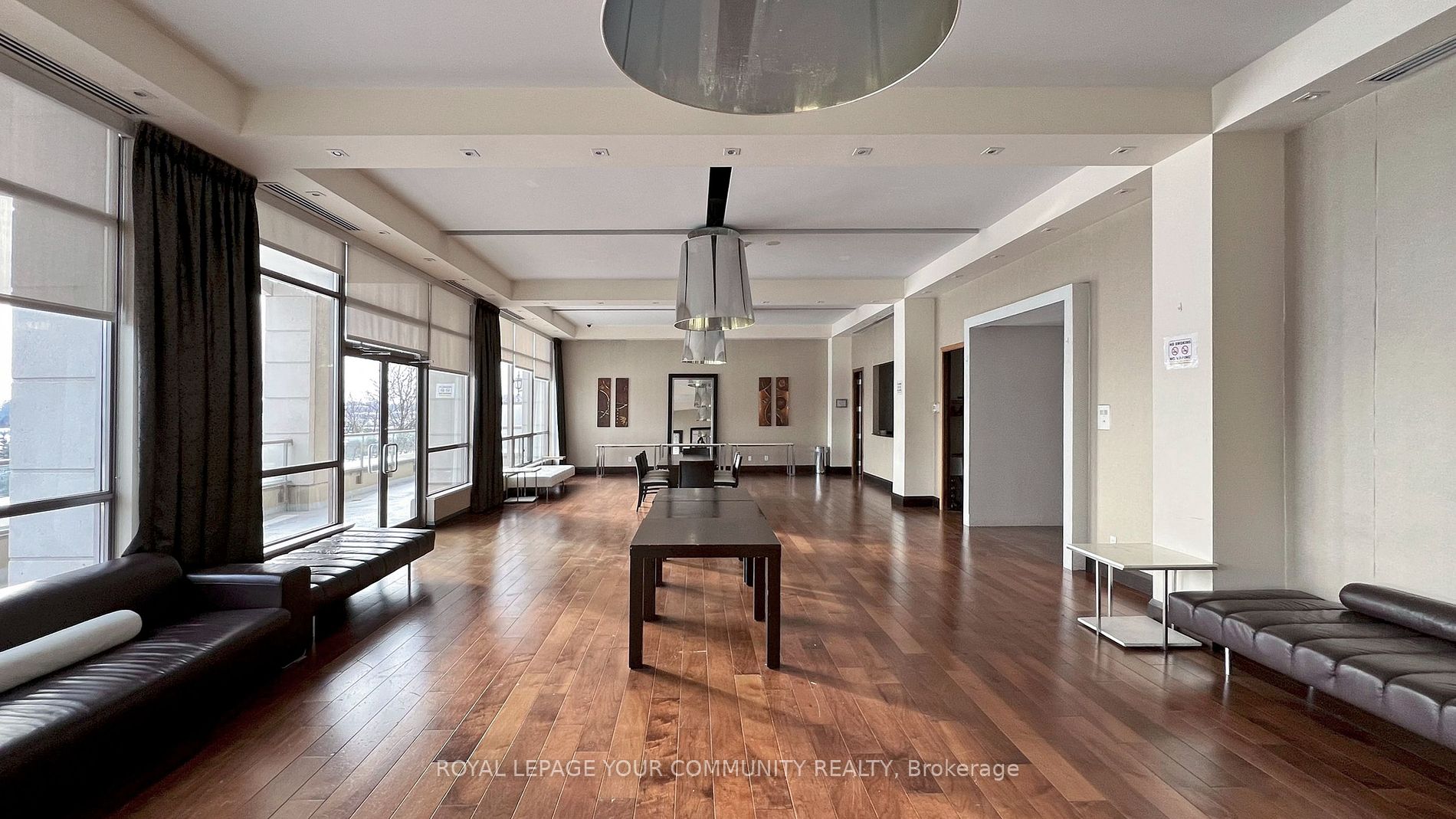 39 Galleria Pkwy, #Uph2