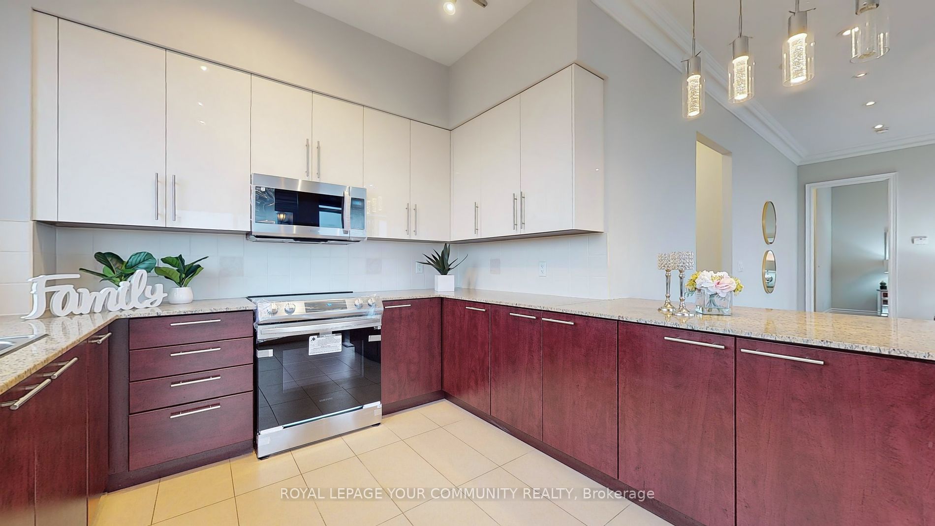 39 Galleria Pkwy, #Uph2