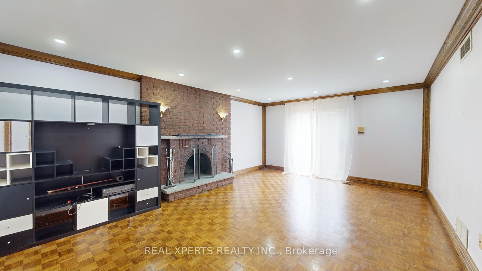 157 Jeanne Dr