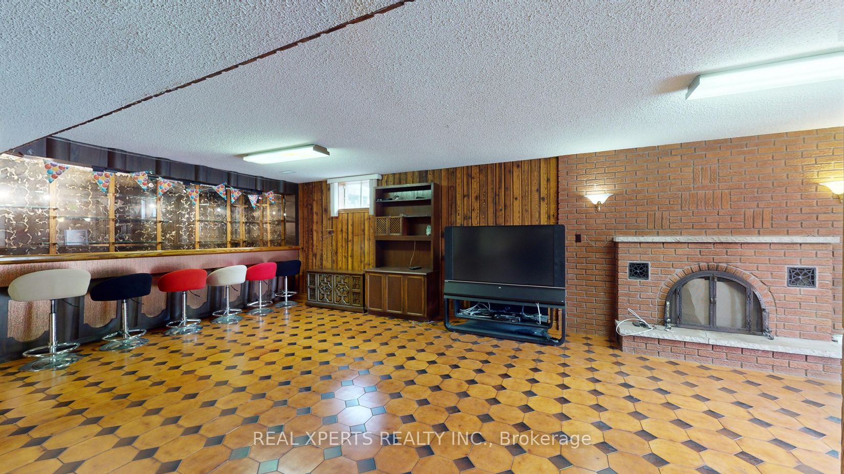157 Jeanne Dr