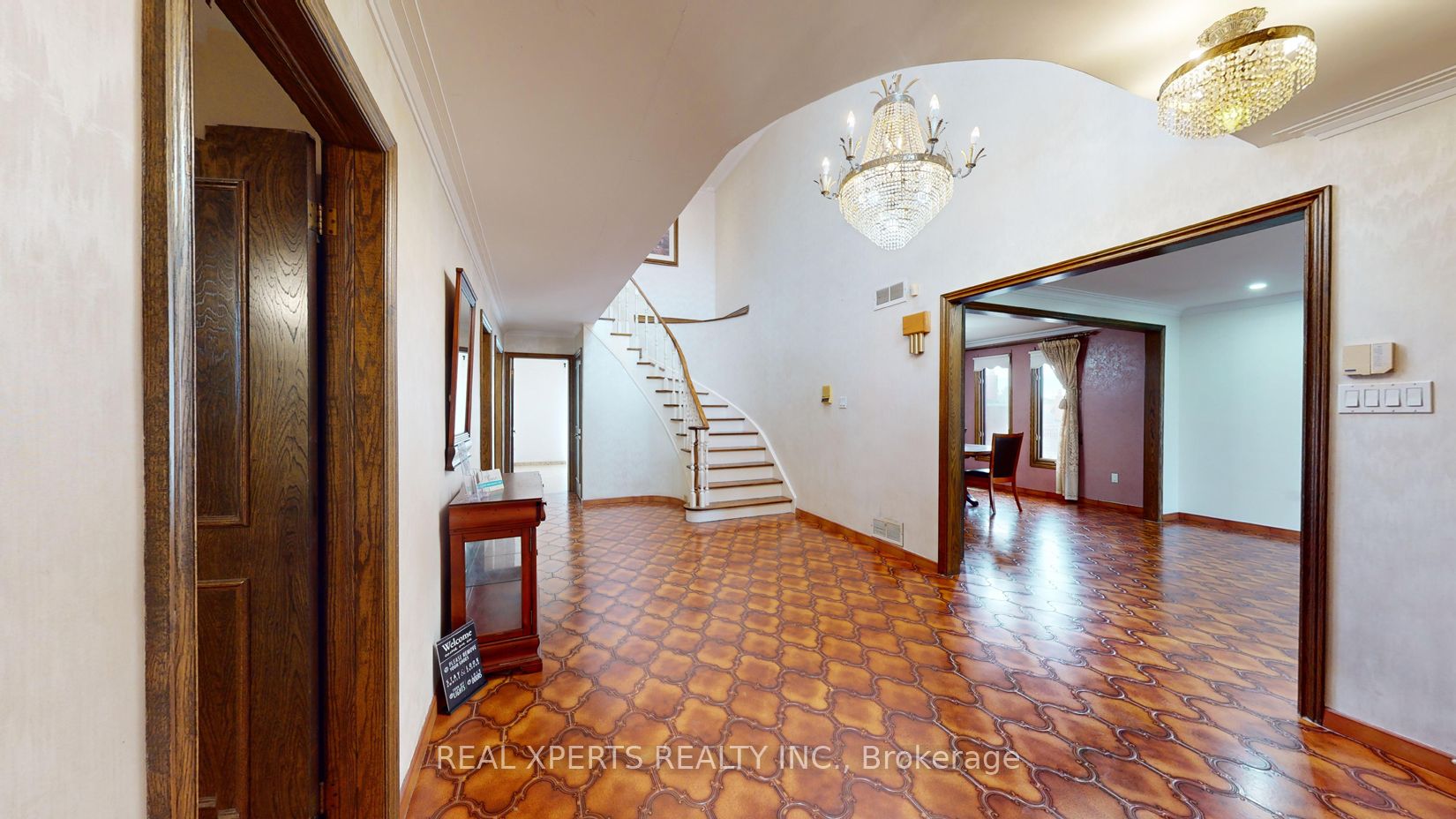 157 Jeanne Dr