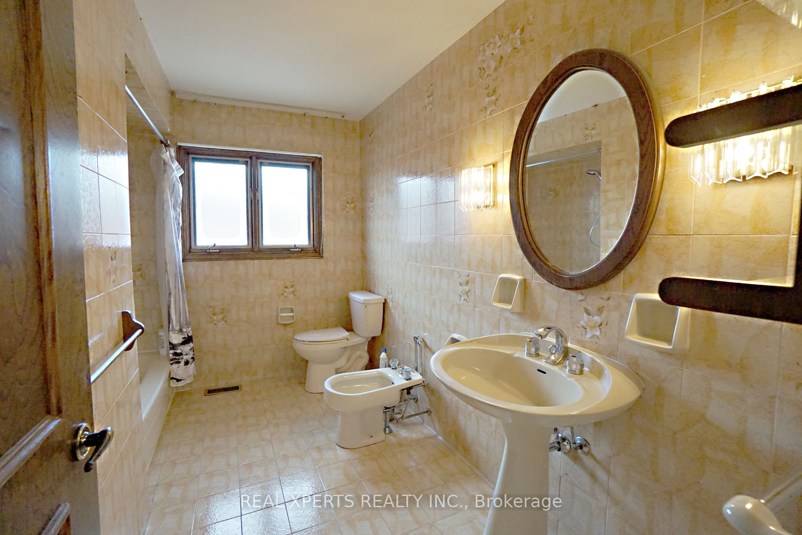 157 Jeanne Dr