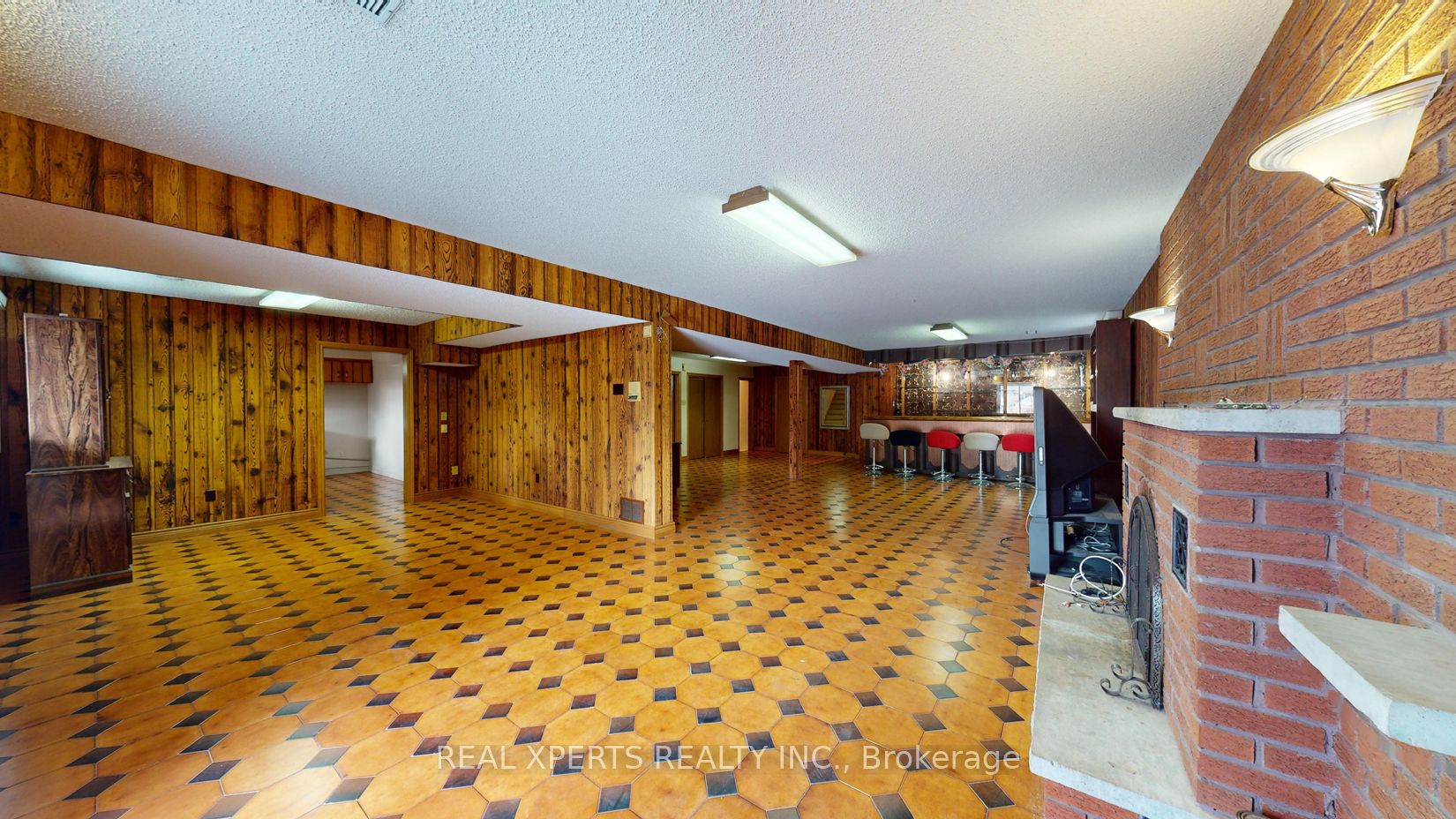 157 Jeanne Dr