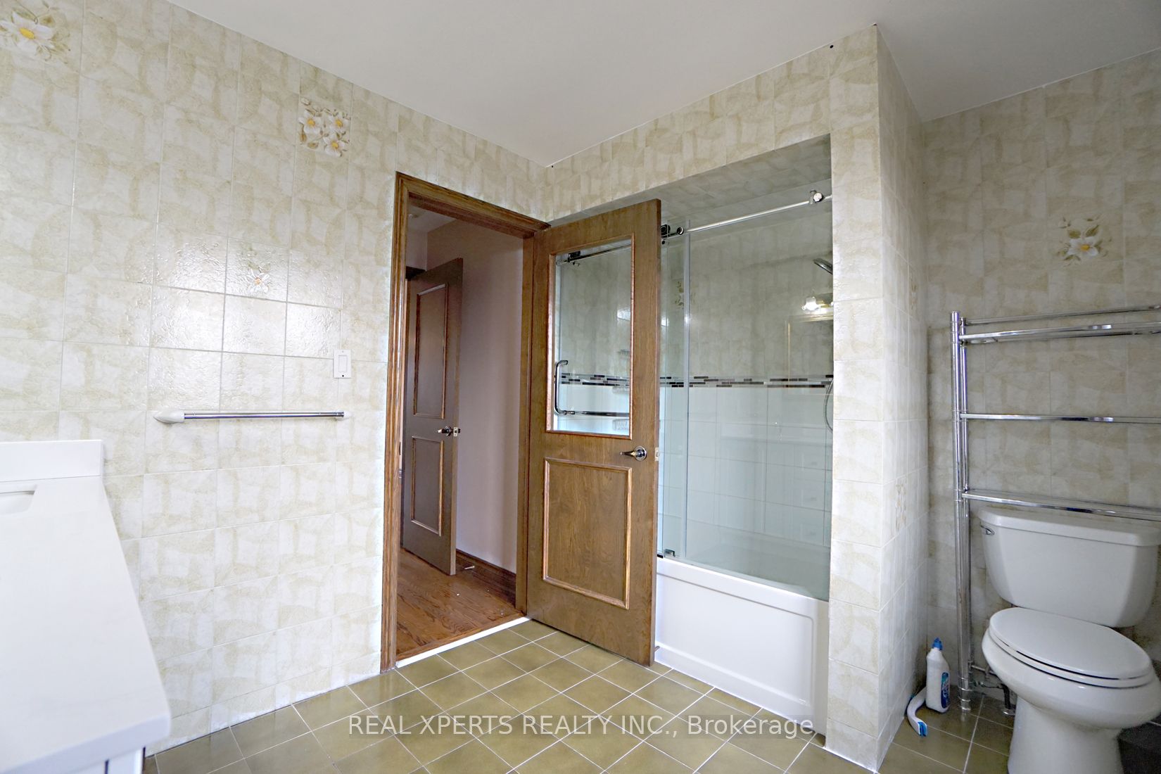 157 Jeanne Dr