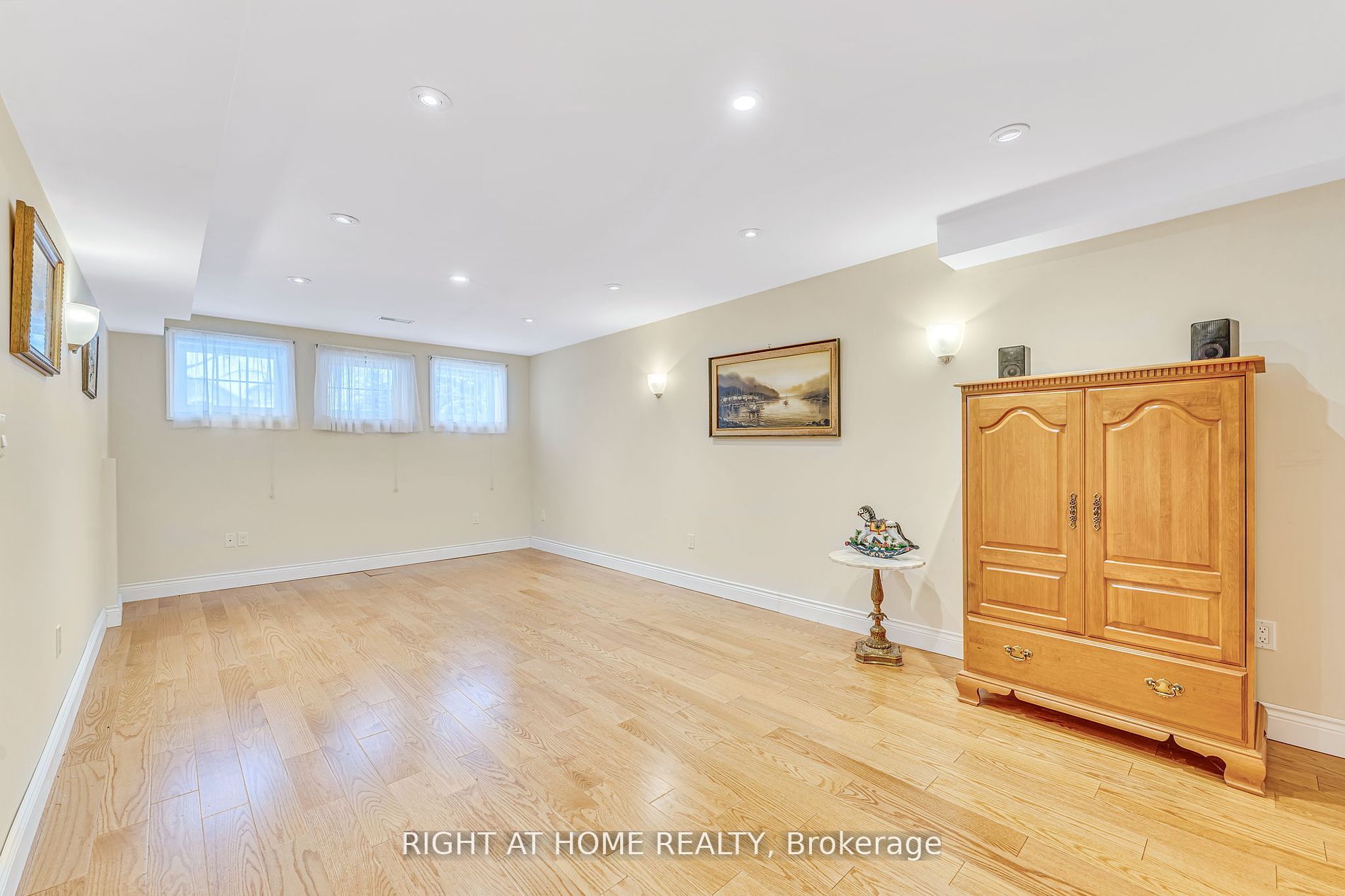 1080 Broughton Lane