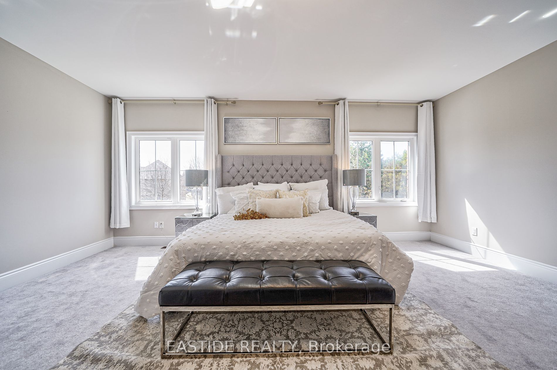 52 Ken Sinclair Cres