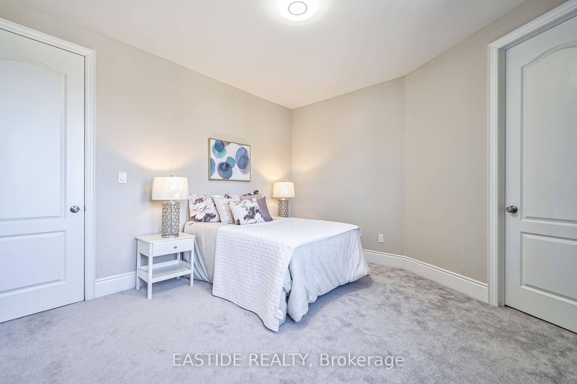 52 Ken Sinclair Cres