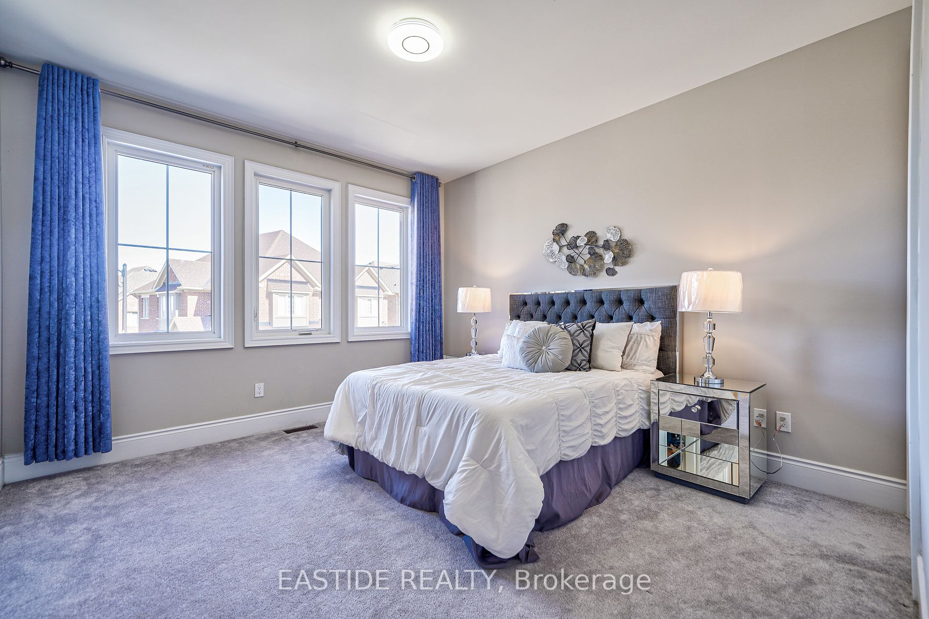 52 Ken Sinclair Cres