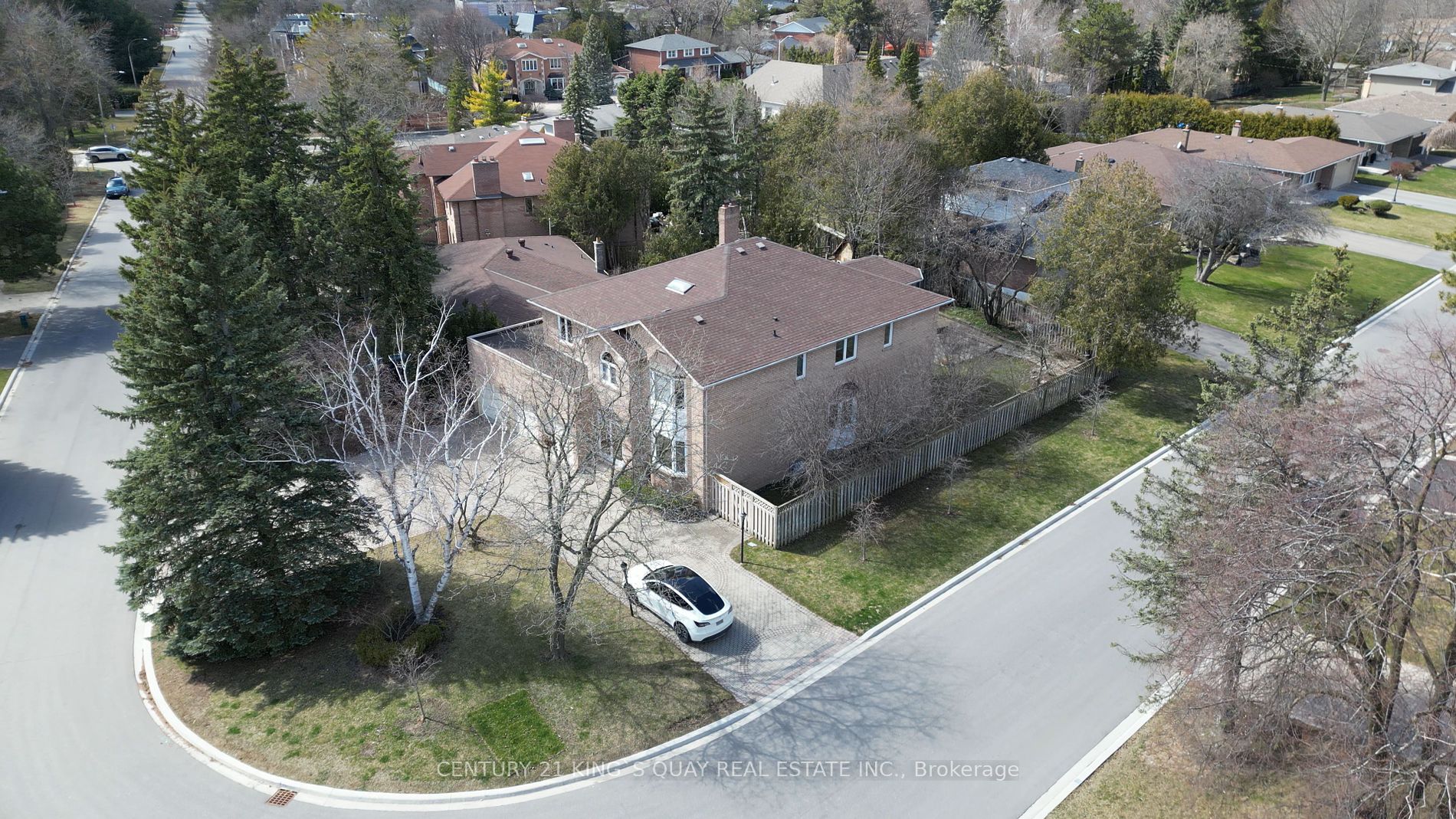 8 Wildrose Crescent