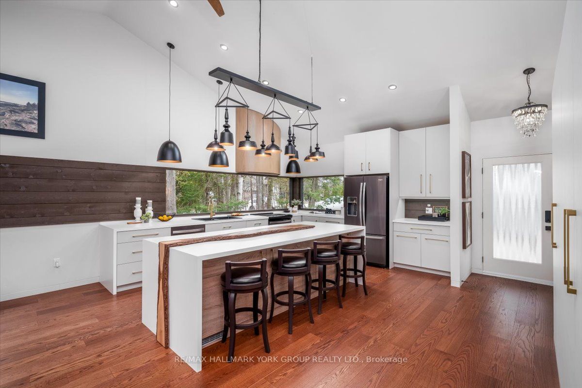 500 Mapleview Drive E
