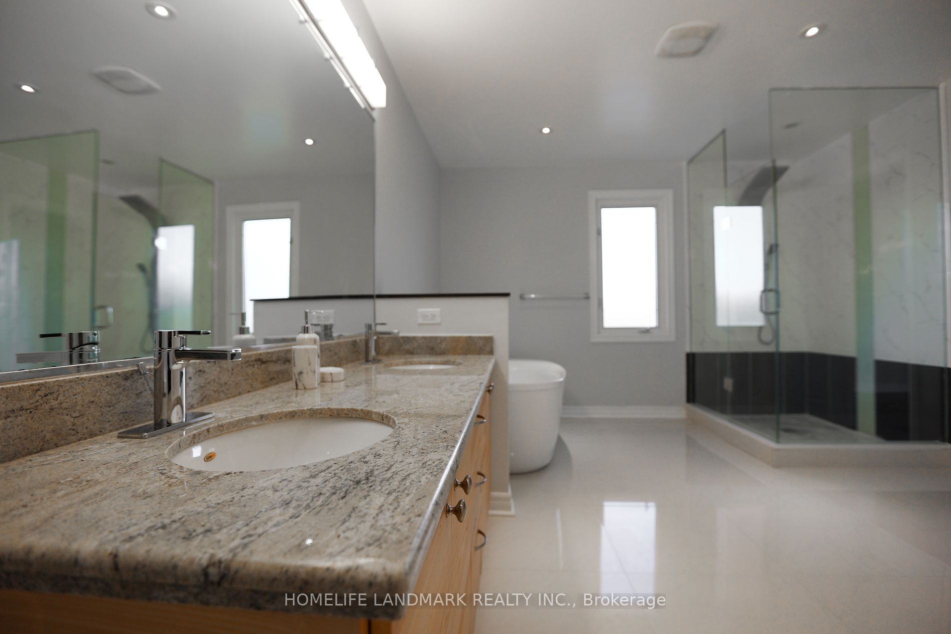 75 Somerset Cres