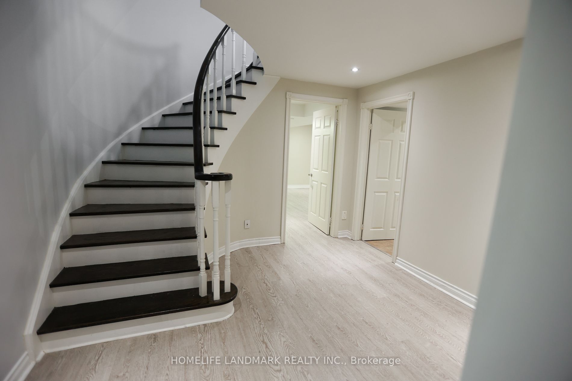 75 Somerset Cres