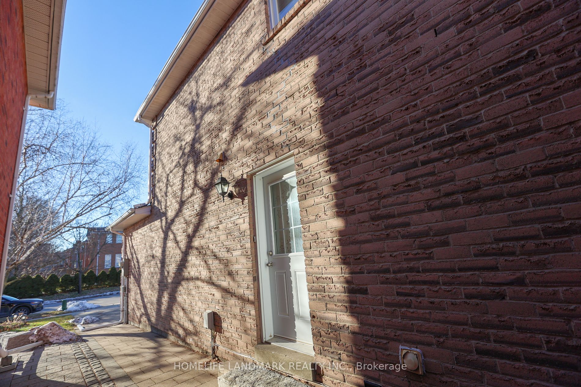 75 Somerset Cres
