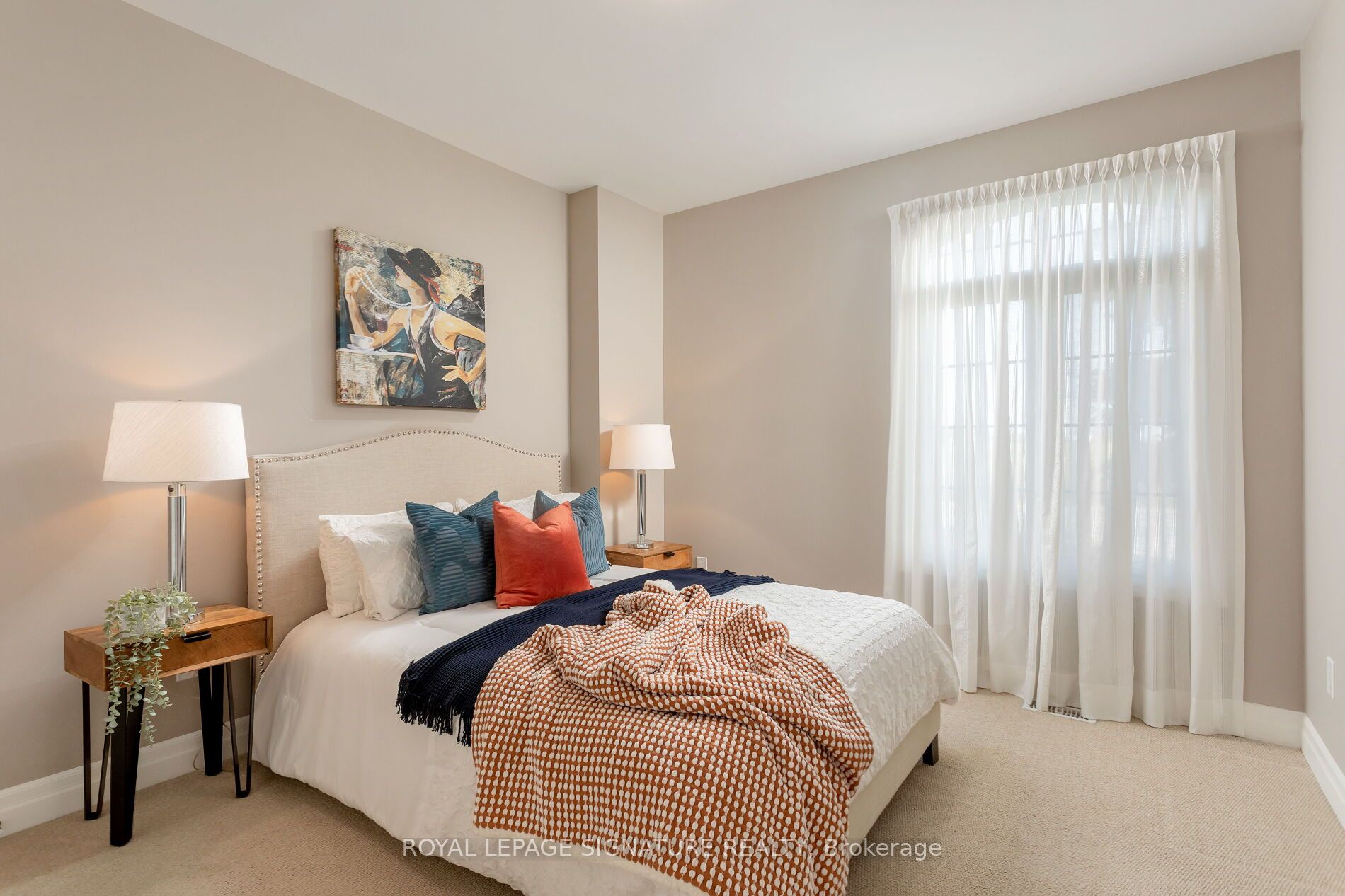 12 Valley Point Crescent