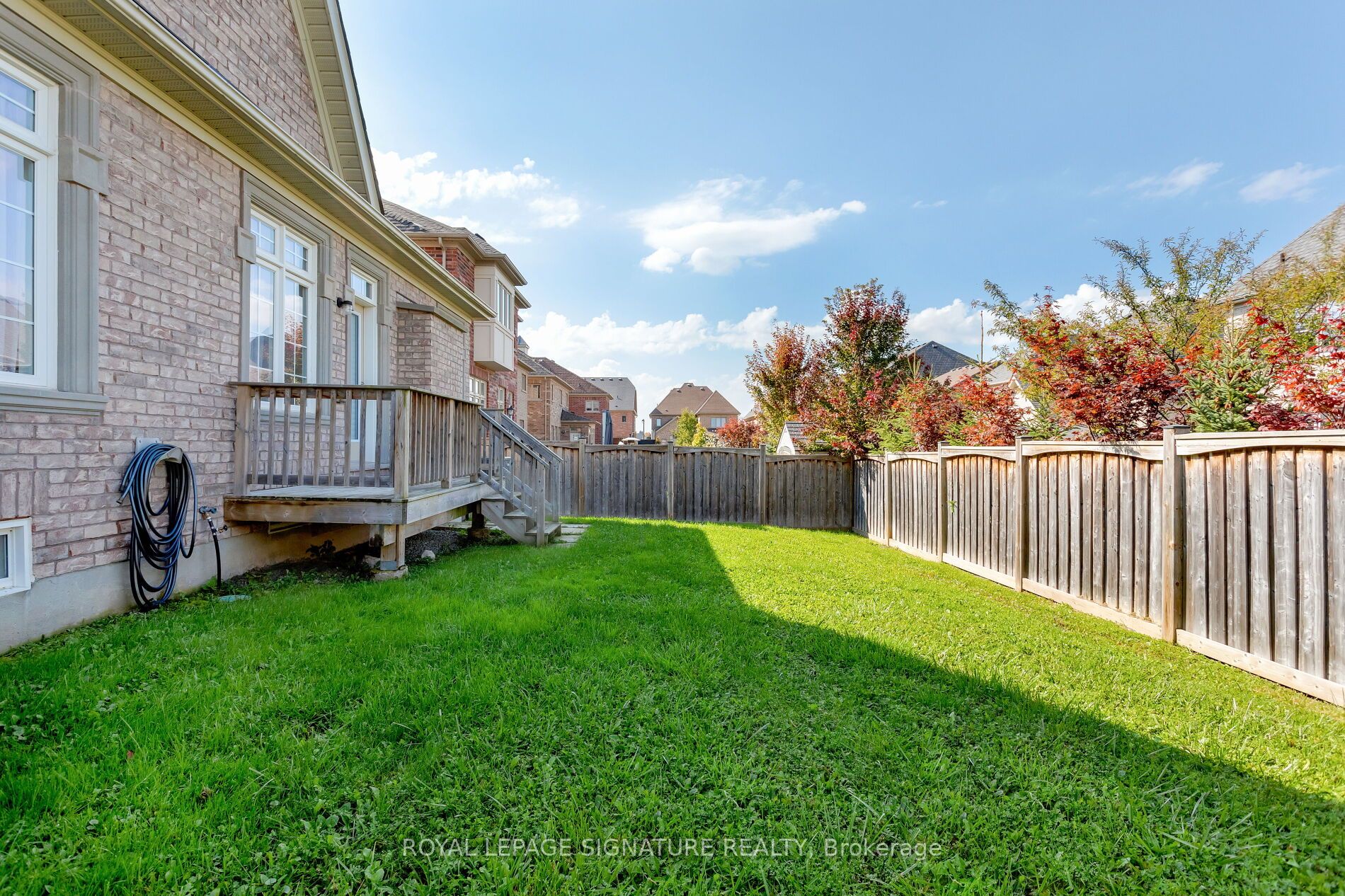 12 Valley Point Crescent