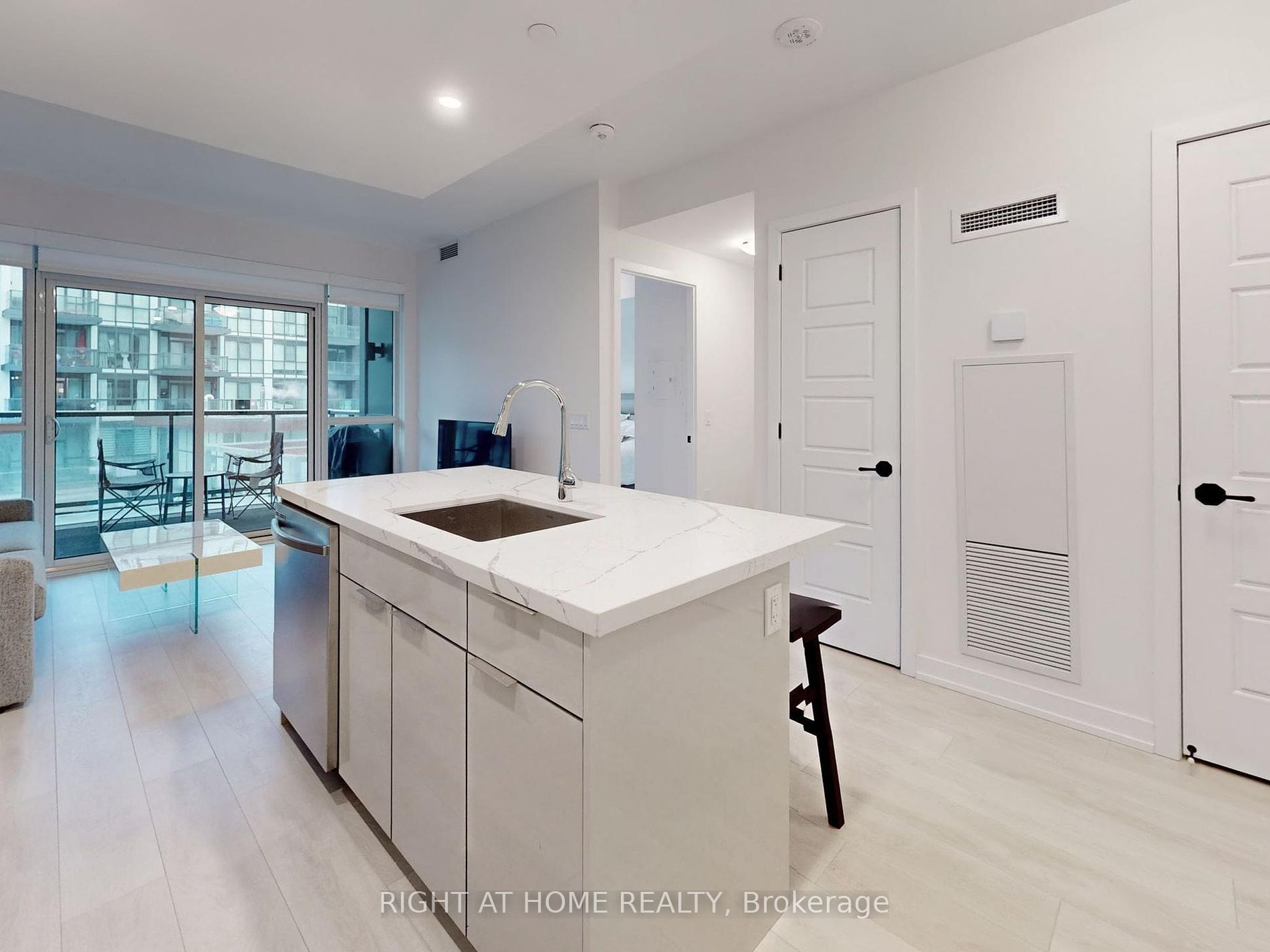 415 Sea Ray Avenue, #224