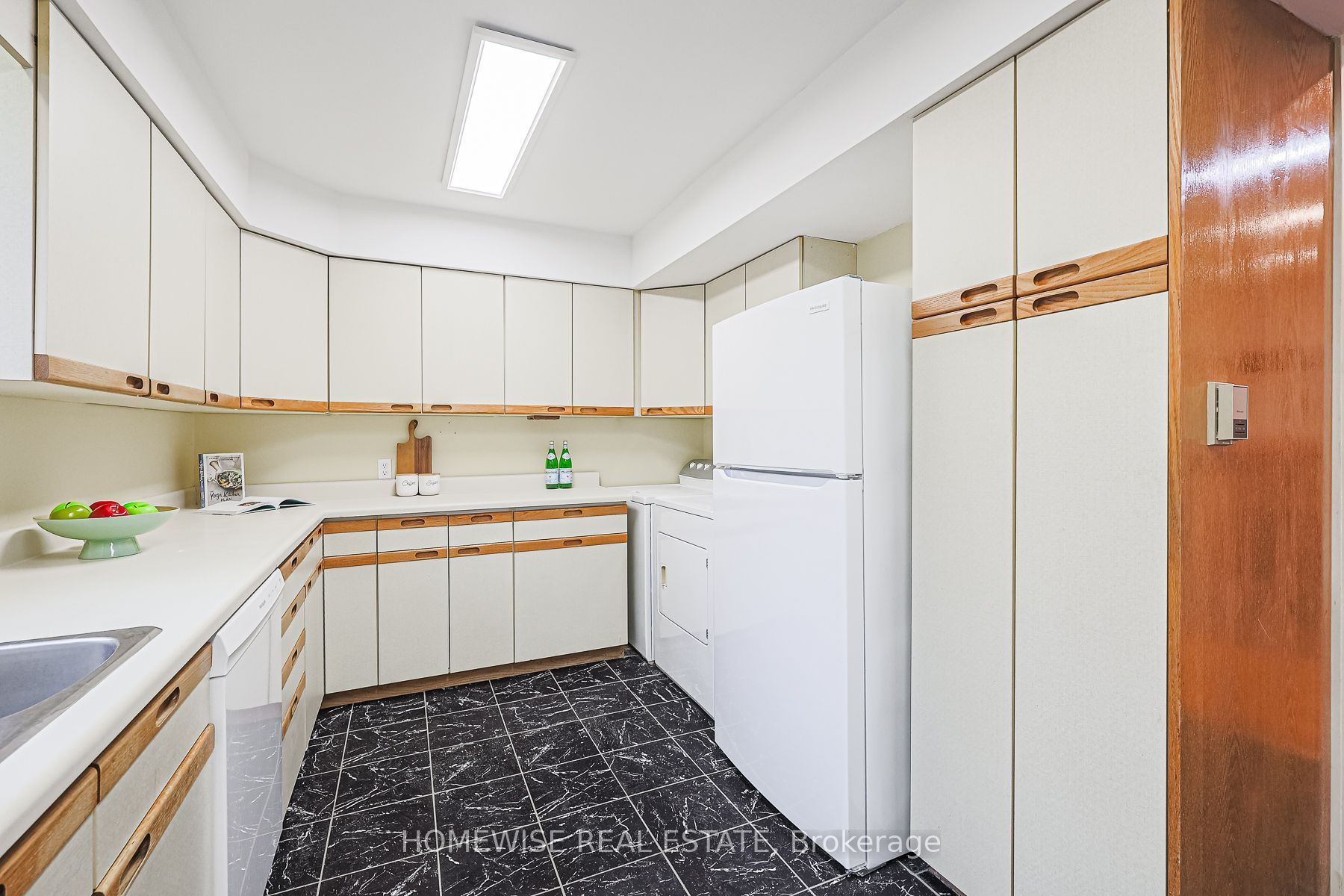 128 Moores Beach Road