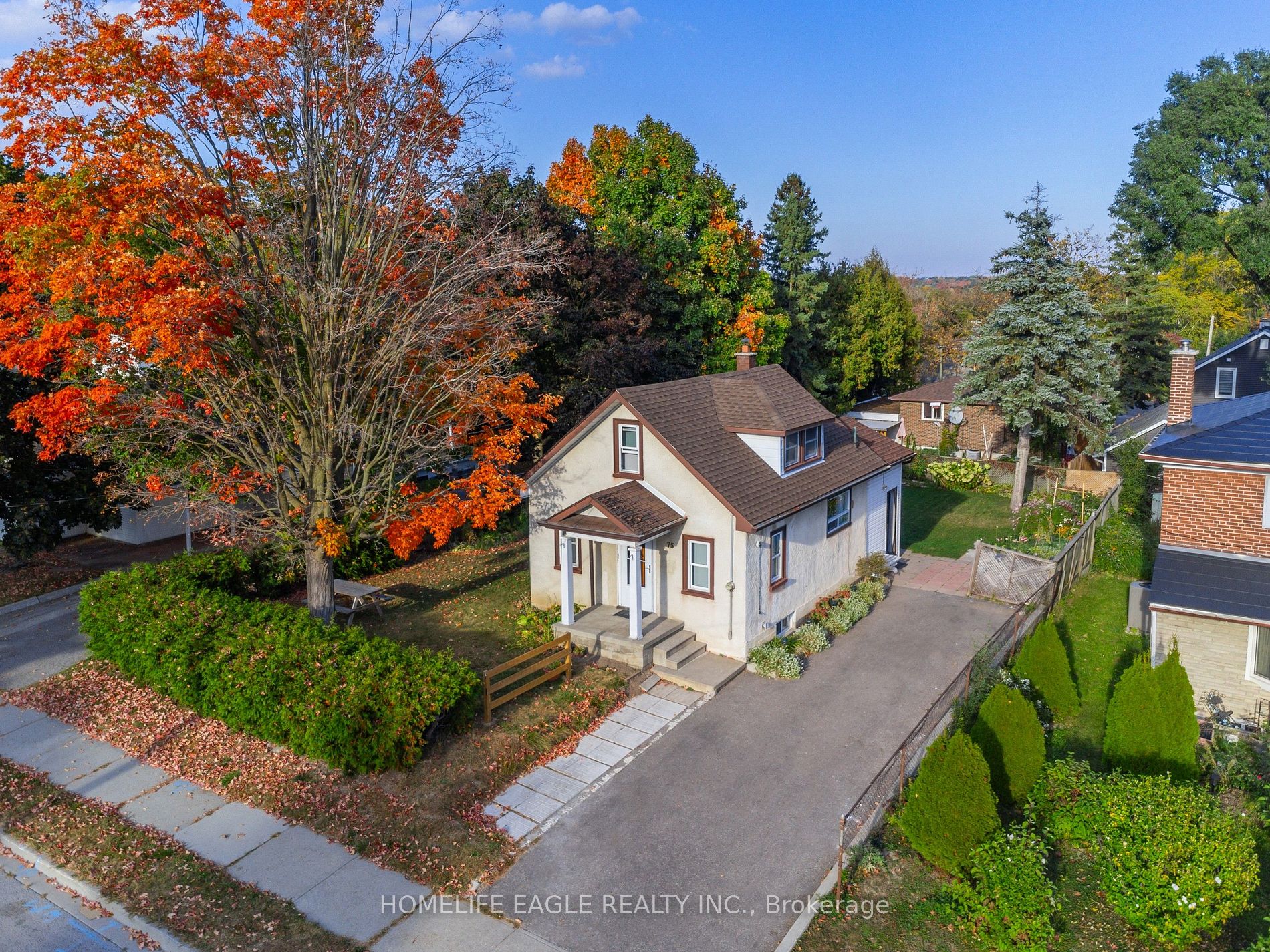 75 Denne Boulevard