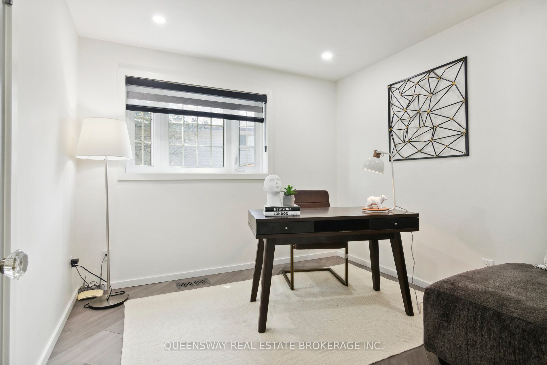 25 Jasper Dr