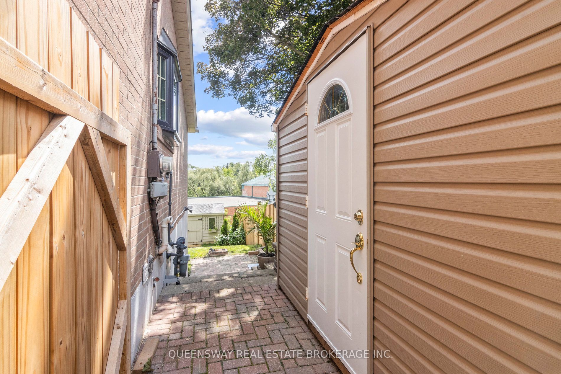 25 Jasper Dr