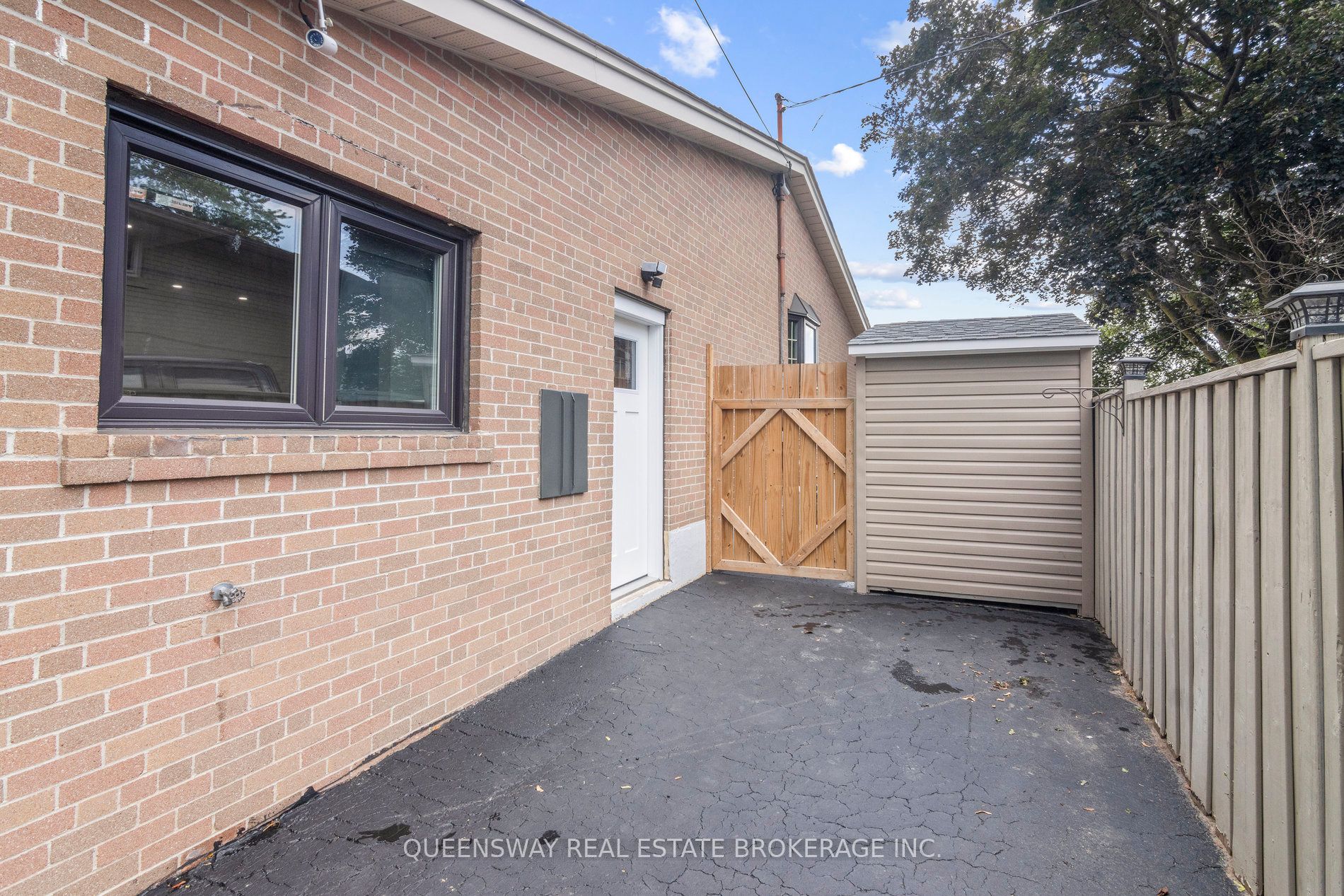 25 Jasper Dr