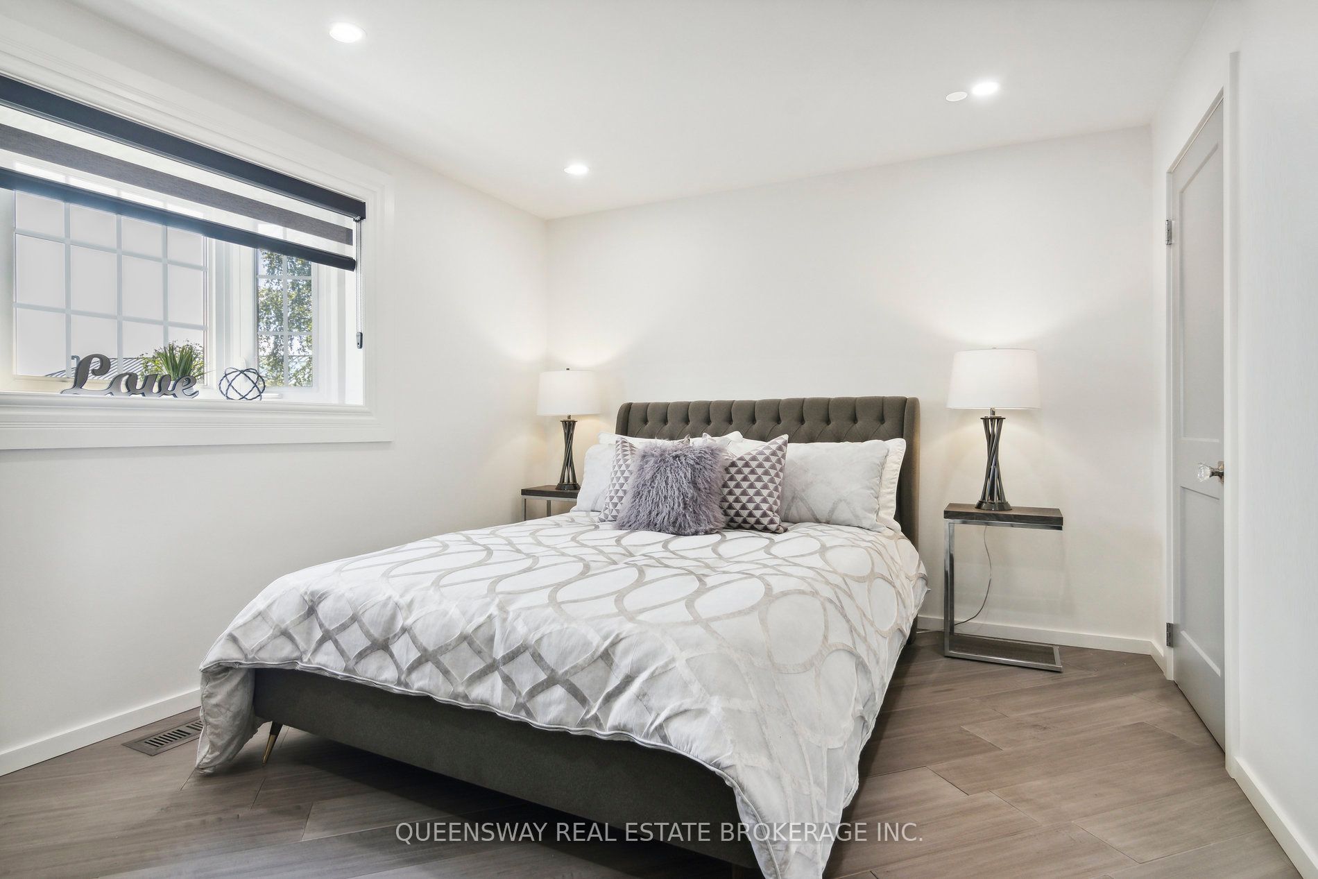 25 Jasper Dr
