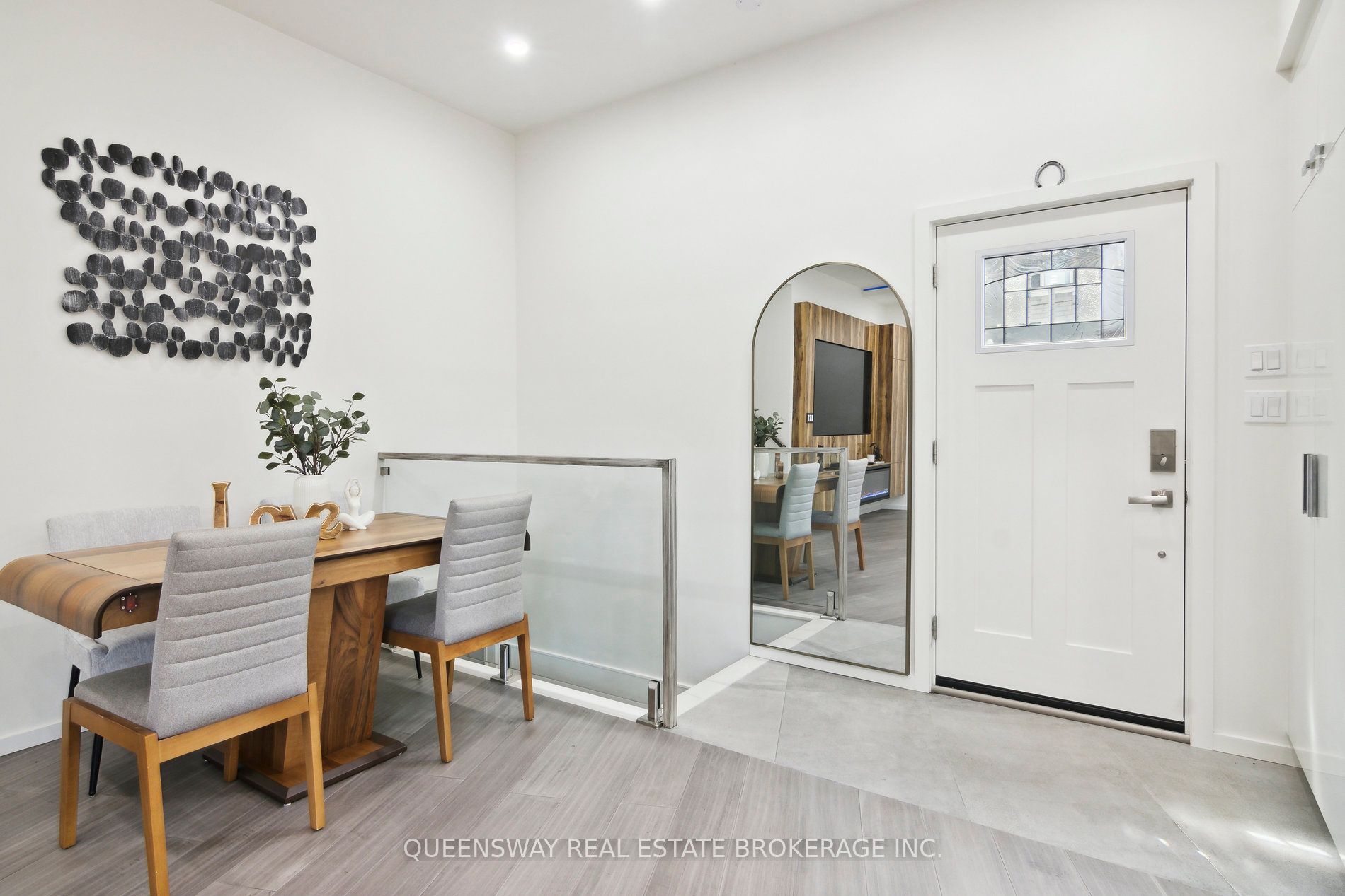 25 Jasper Dr