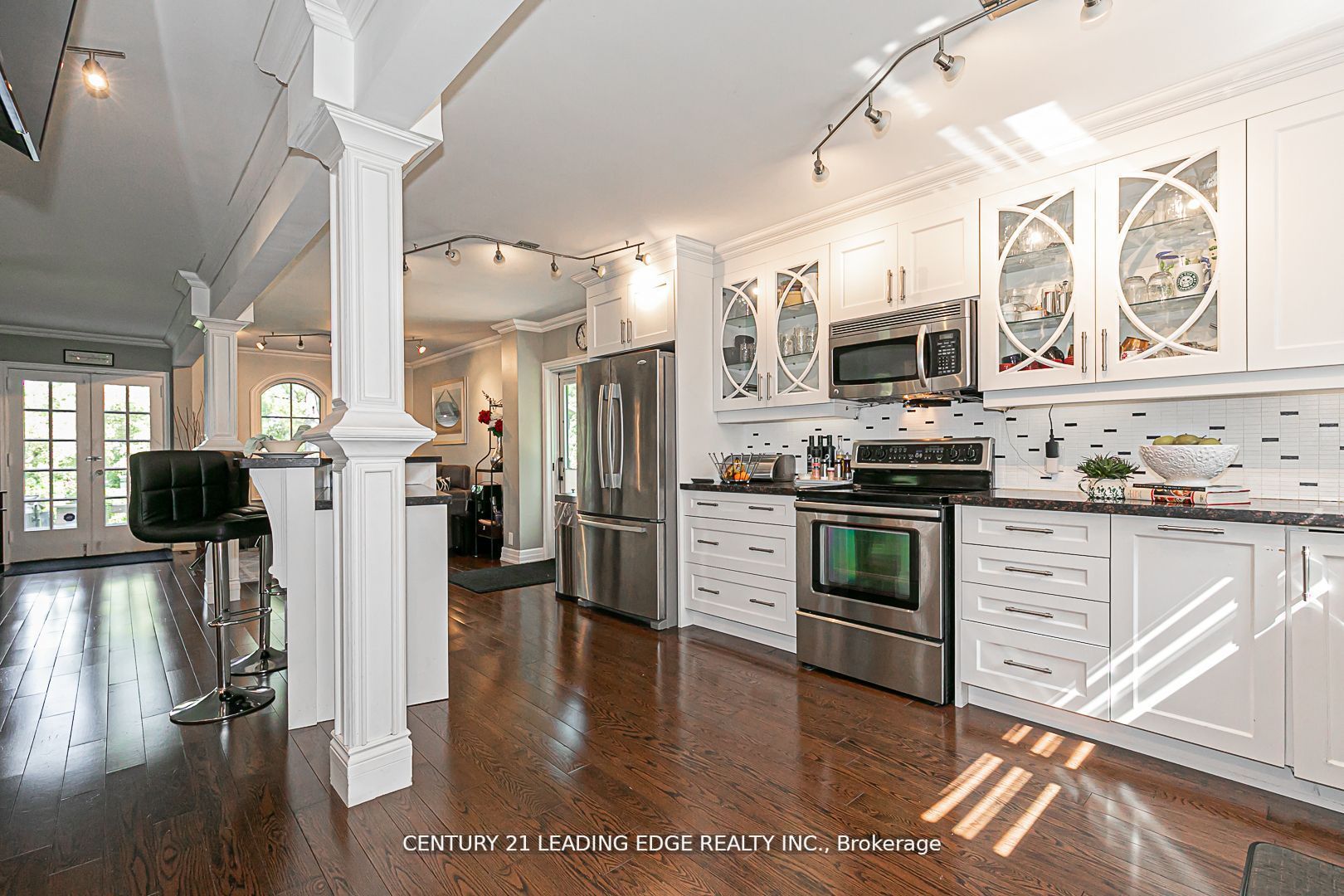 10 YORKTON Boulevard