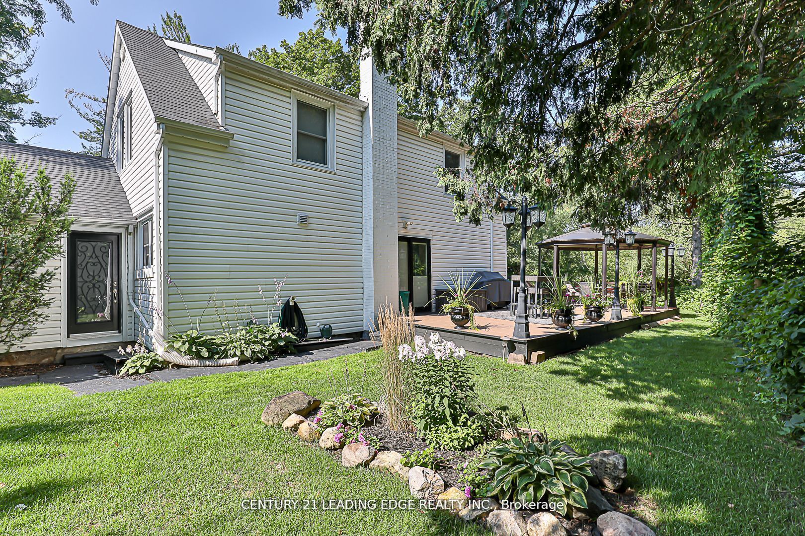 10 YORKTON Boulevard