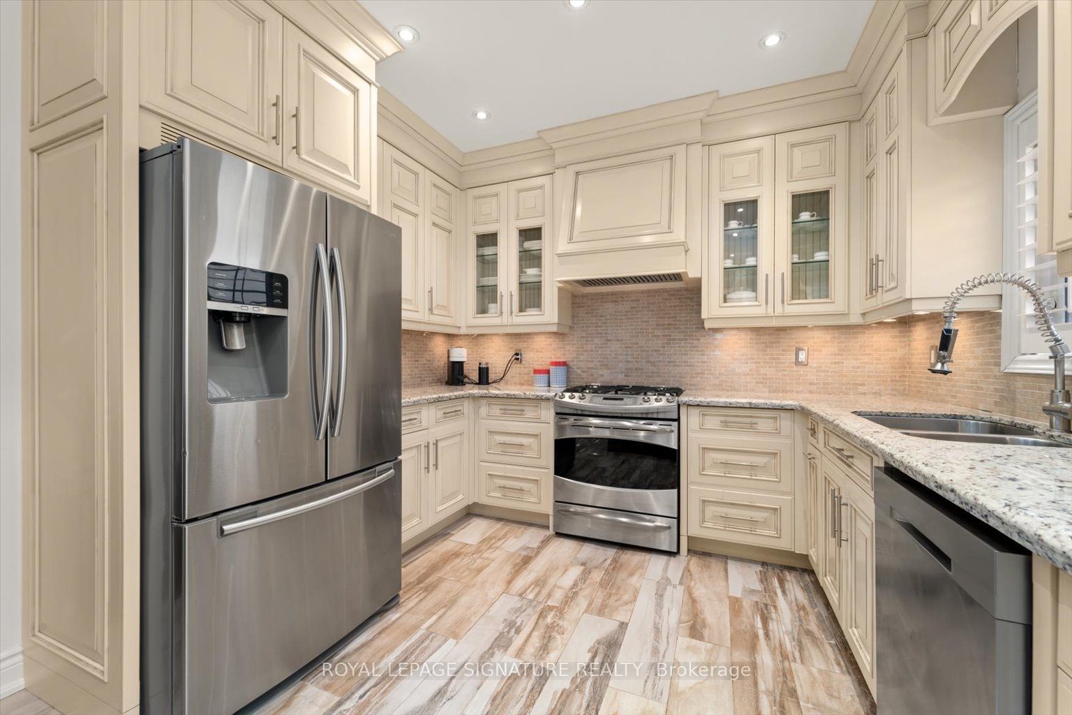 151 Bestview Cres
