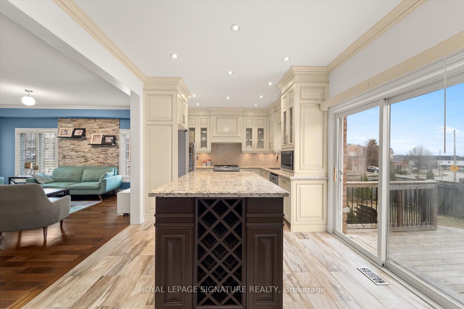 151 Bestview Cres