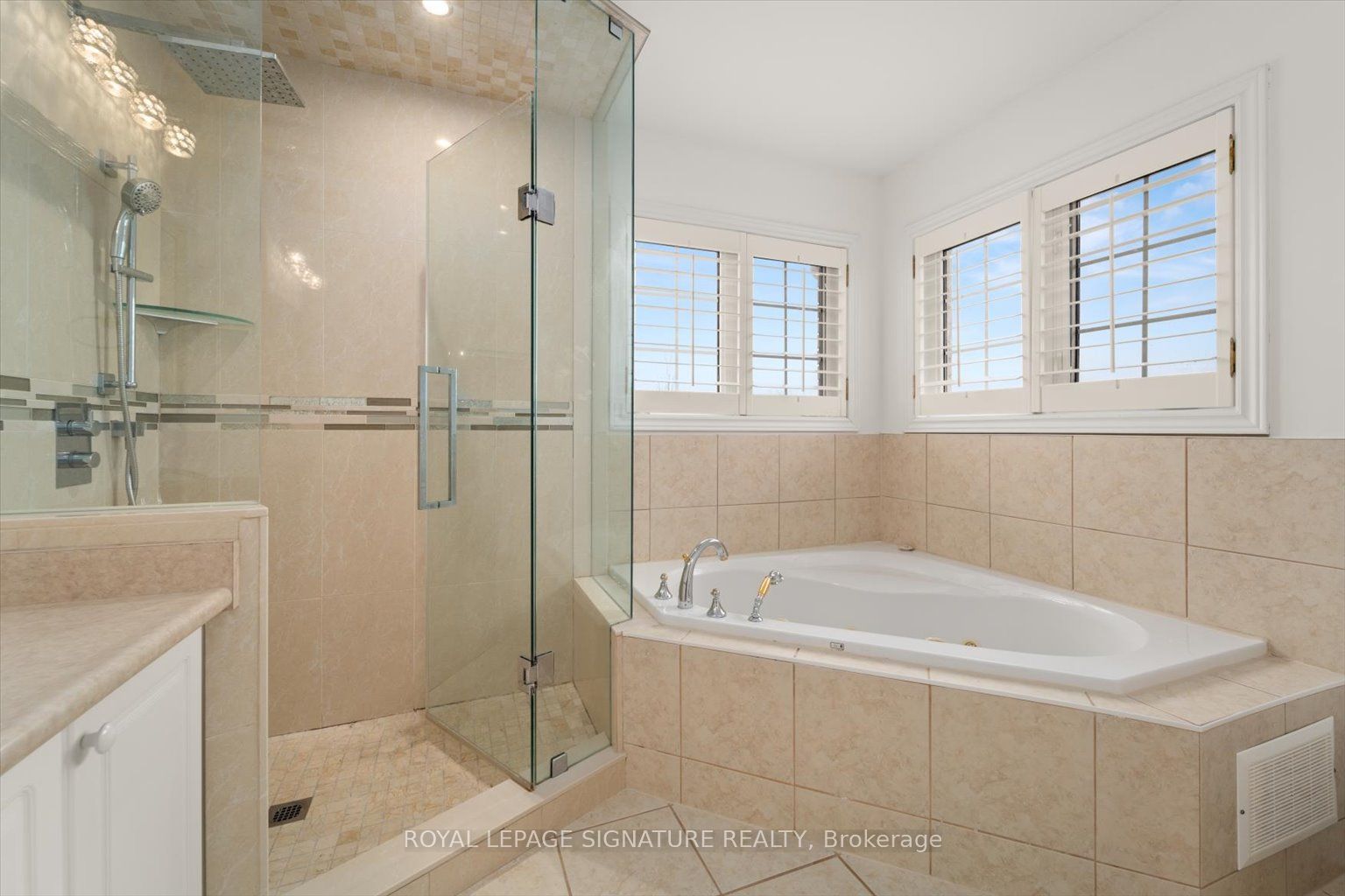 151 Bestview Cres