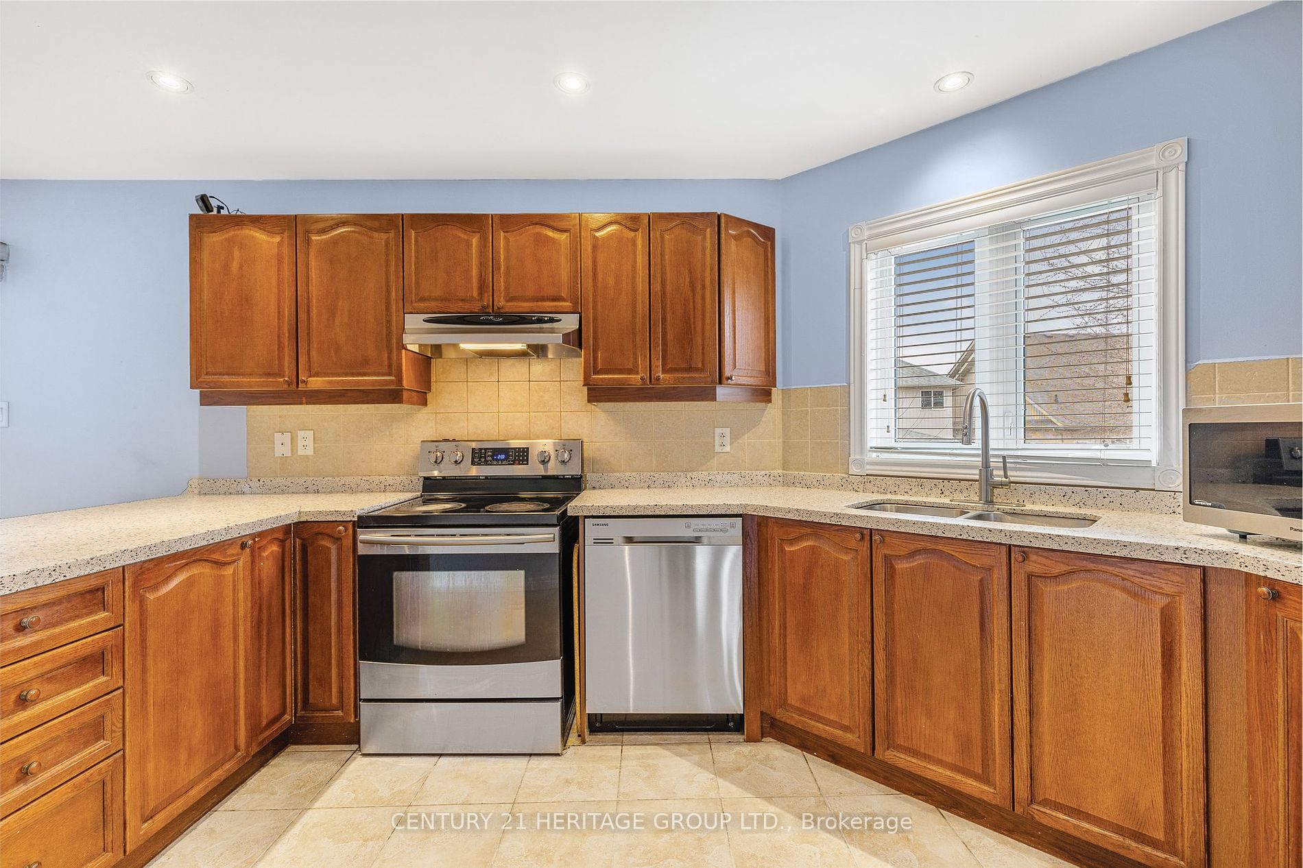 27 Bannerman Dr