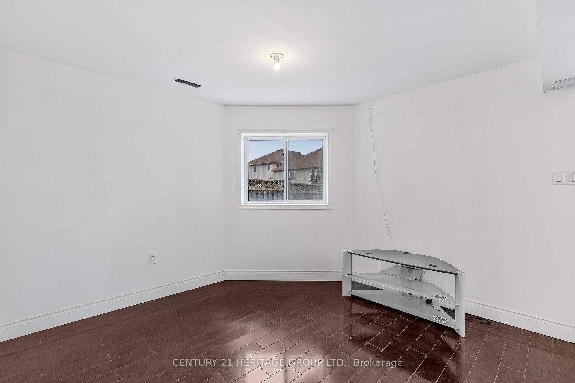 27 Bannerman Dr
