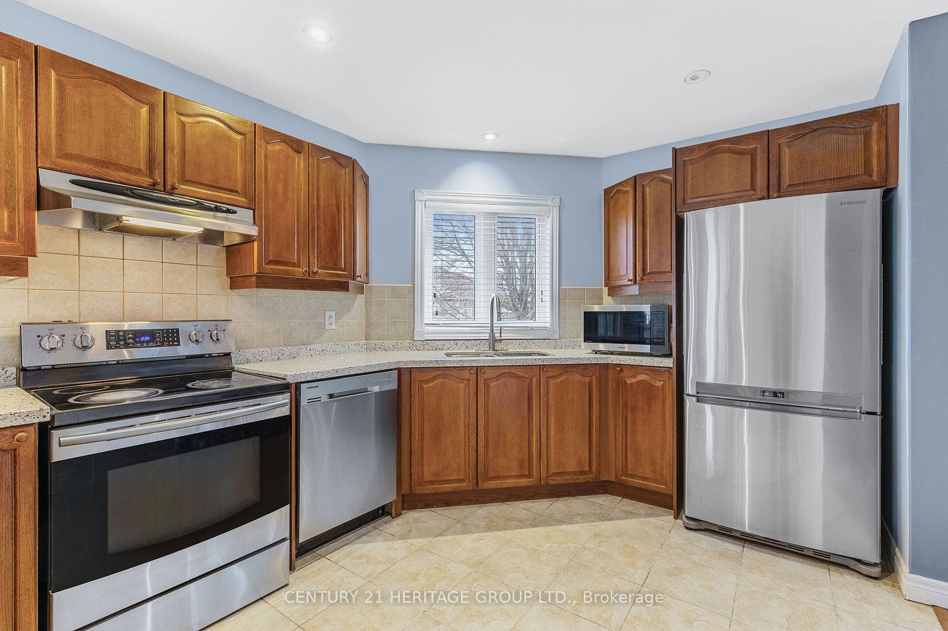 27 Bannerman Dr