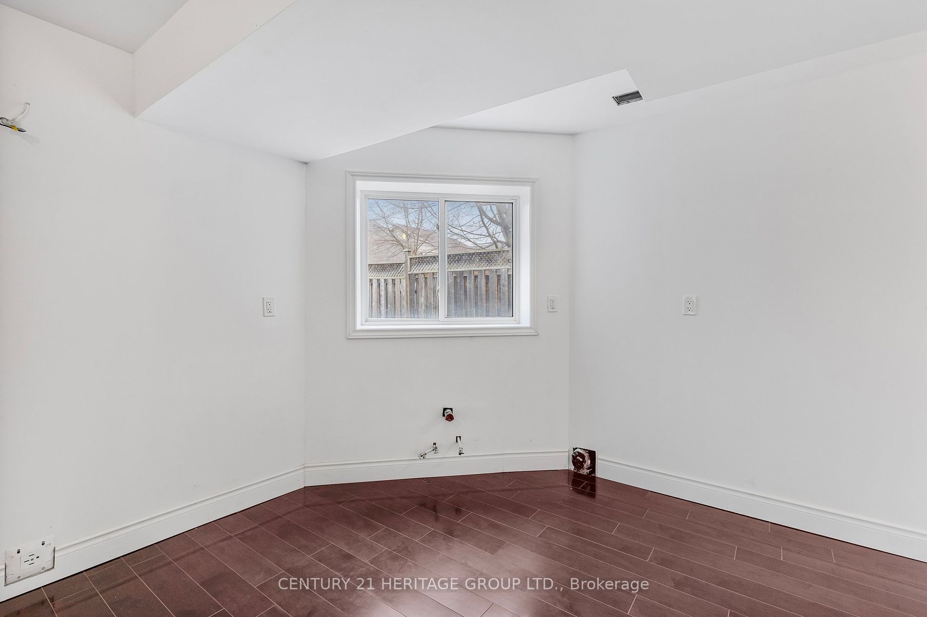 27 Bannerman Dr