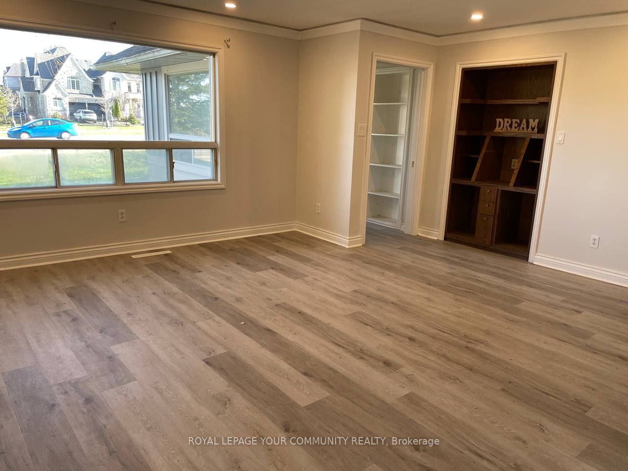 2400 King Rd