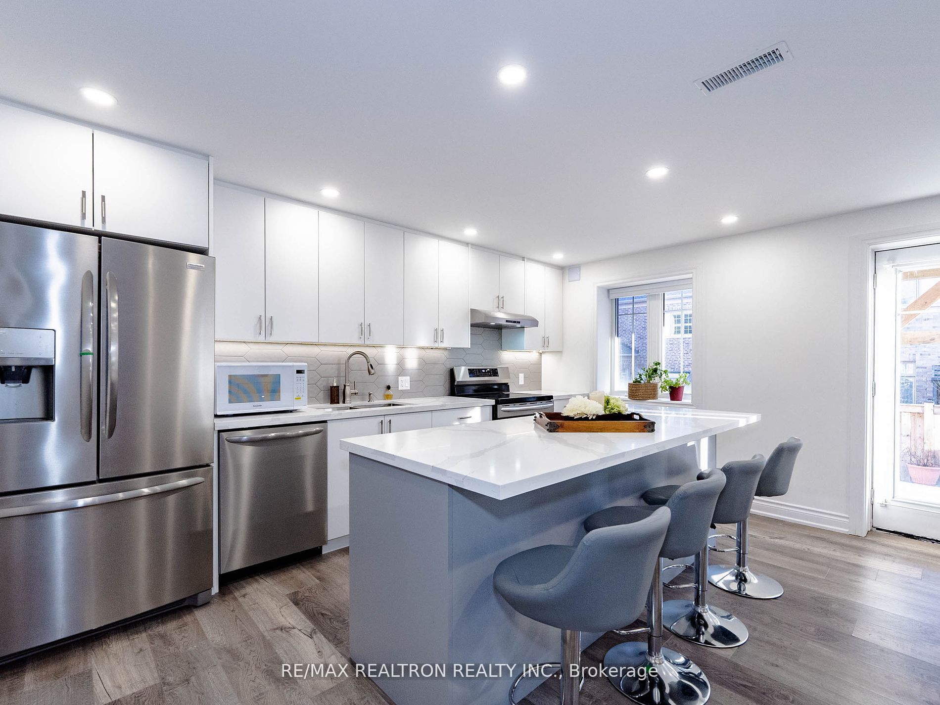 119 Fitzmaurice Dr