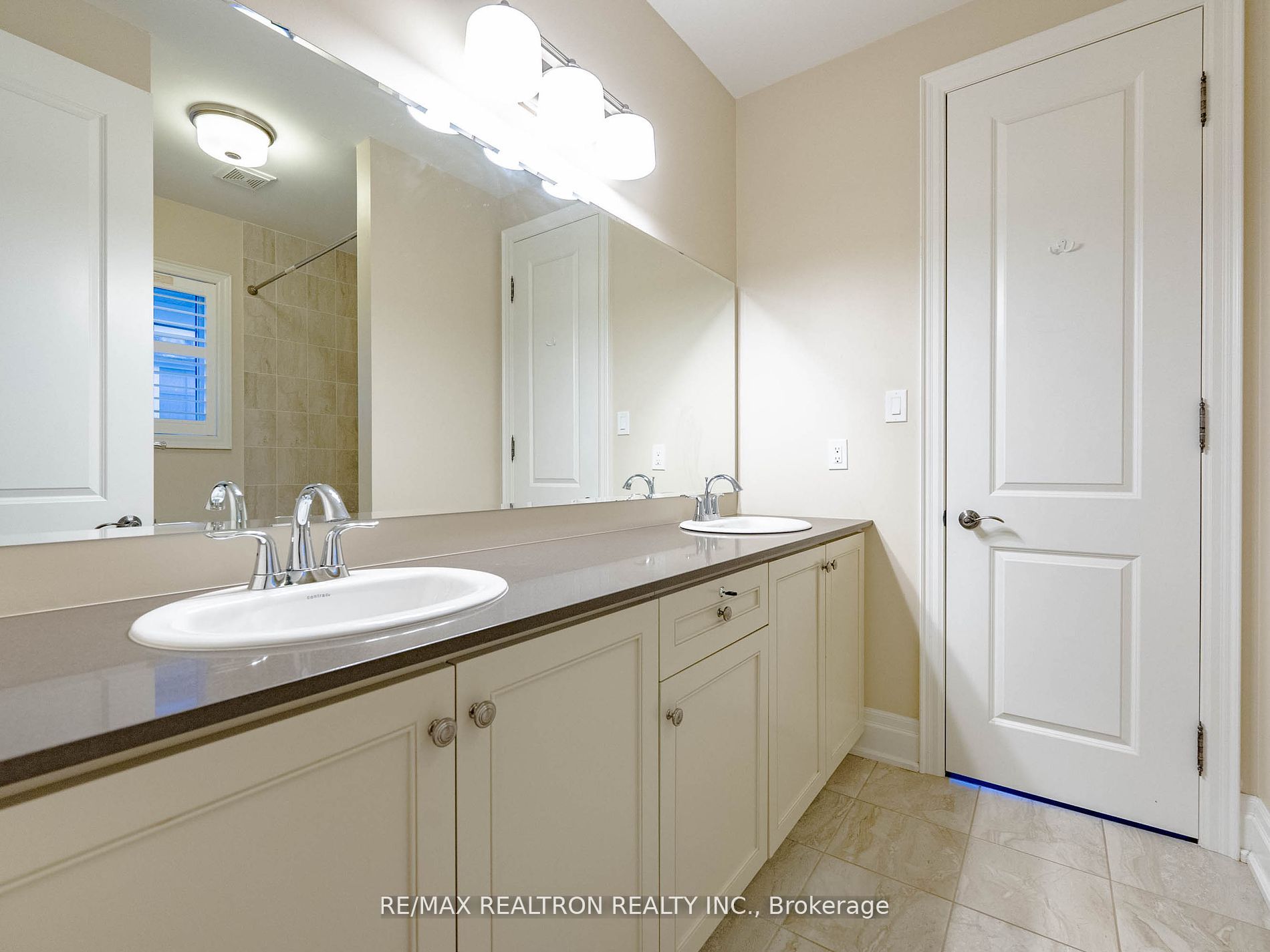 119 Fitzmaurice Dr