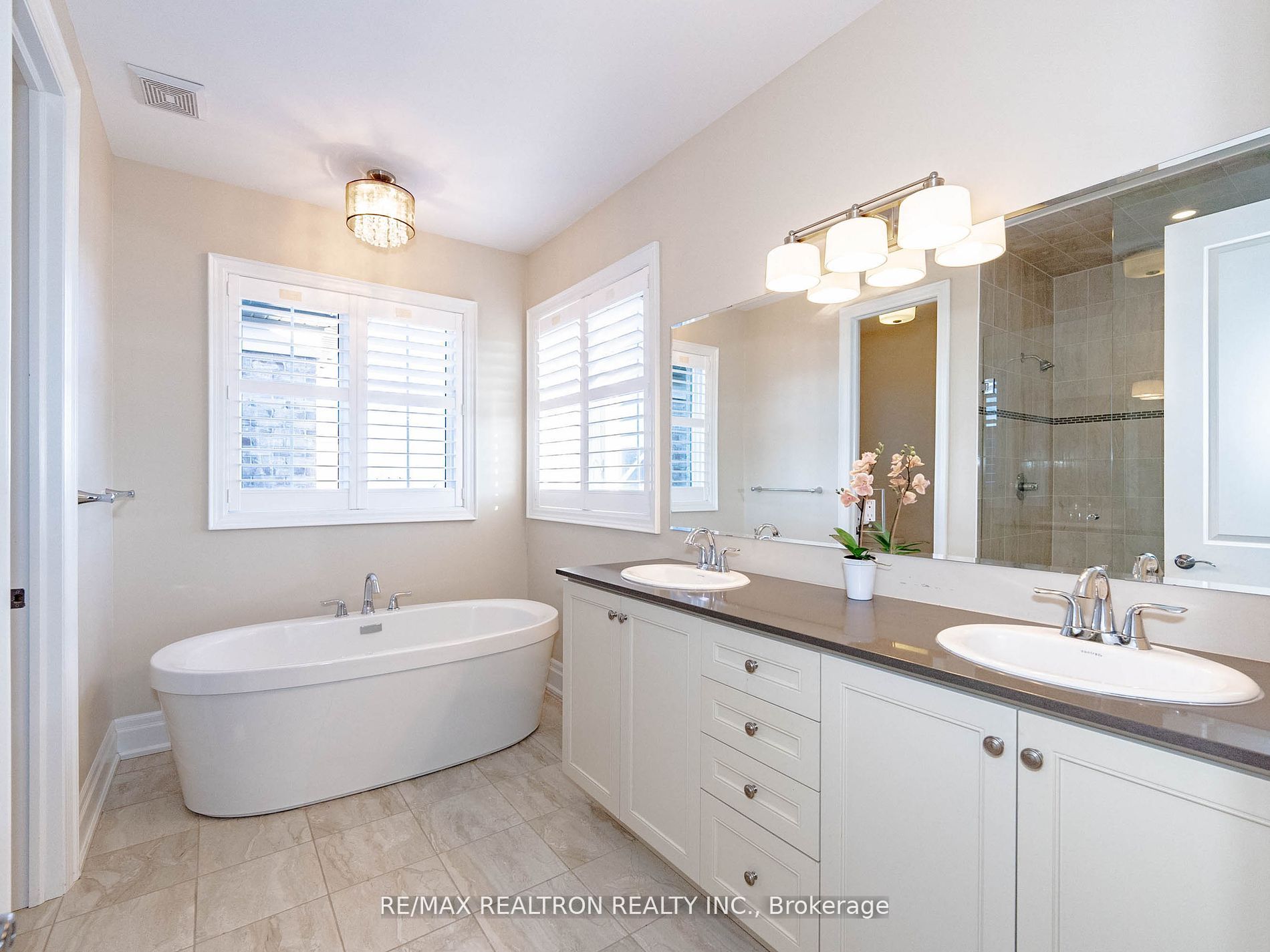 119 Fitzmaurice Dr